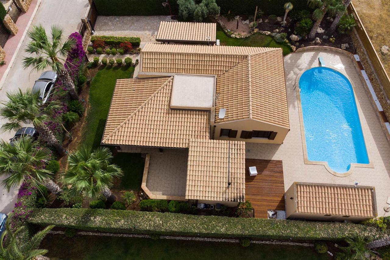 VILLA ANNA MARIA view 3
