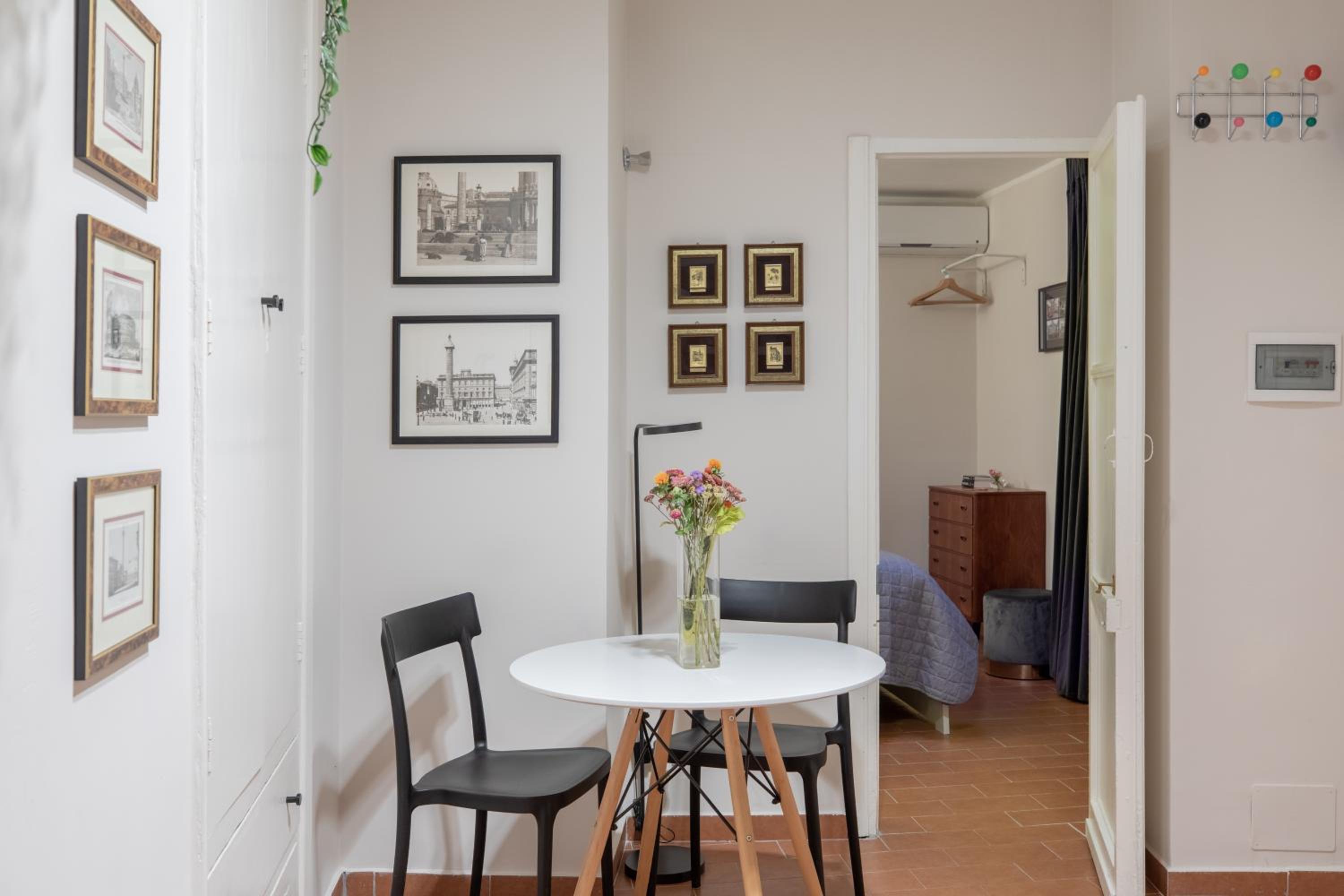 iFlat Pantheon Cozy Studio