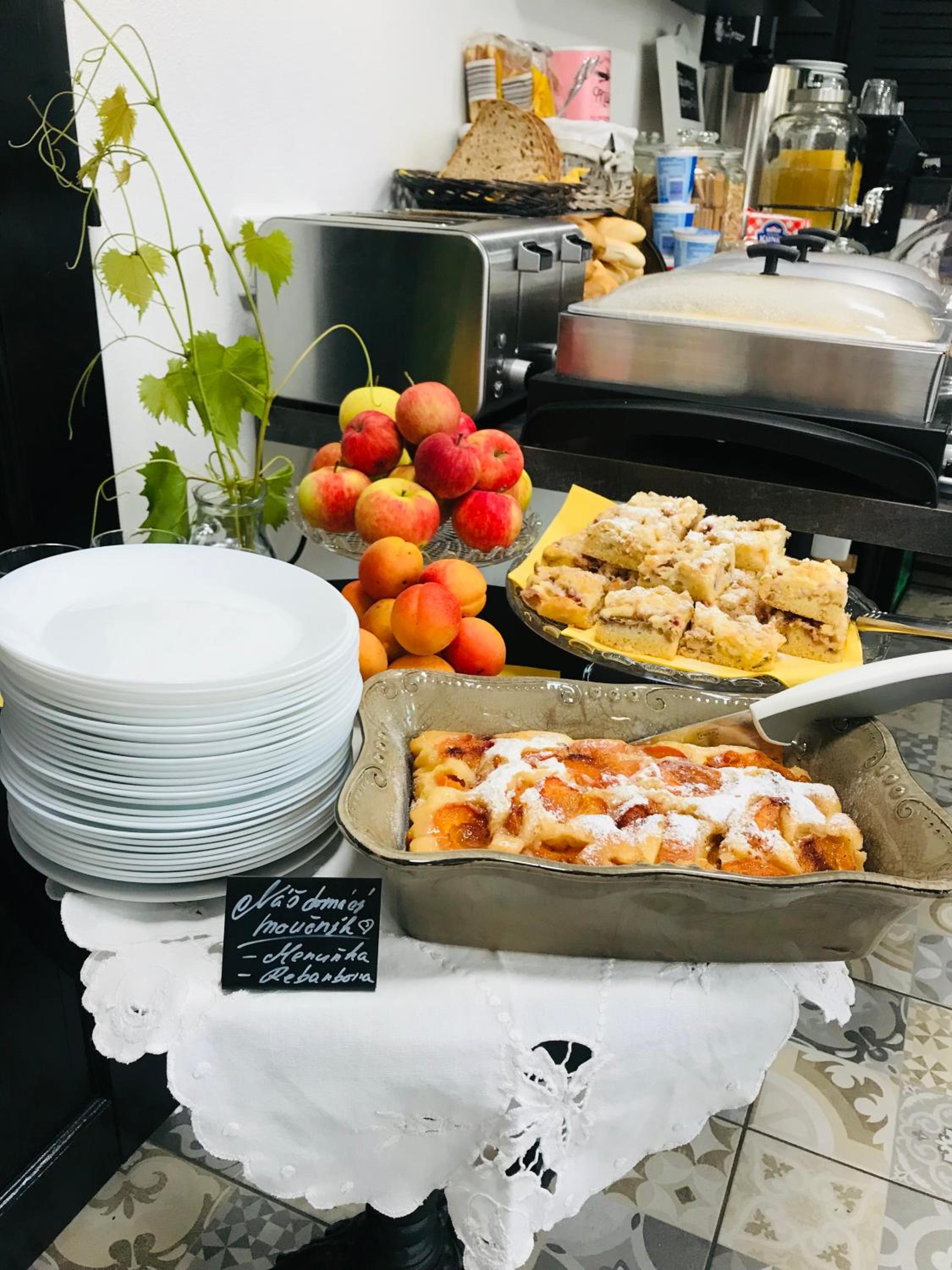 Boutique penzion U Mikuláše , Apartments Café U Rolanda