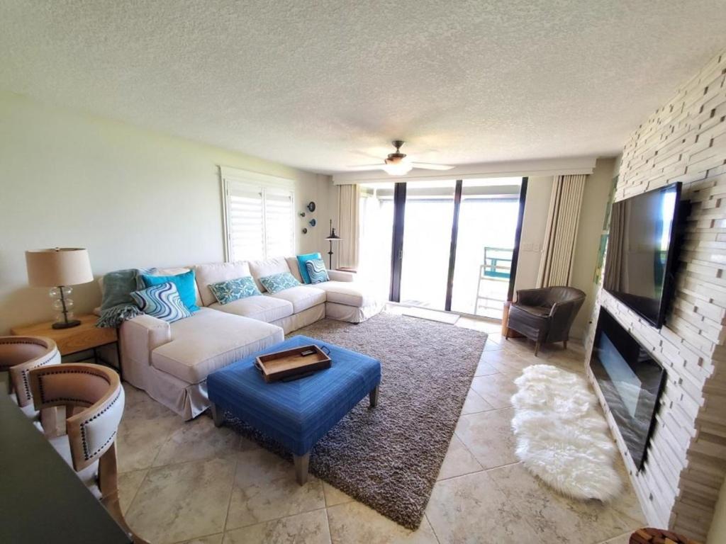 Sand Dollar 101 condo view 3