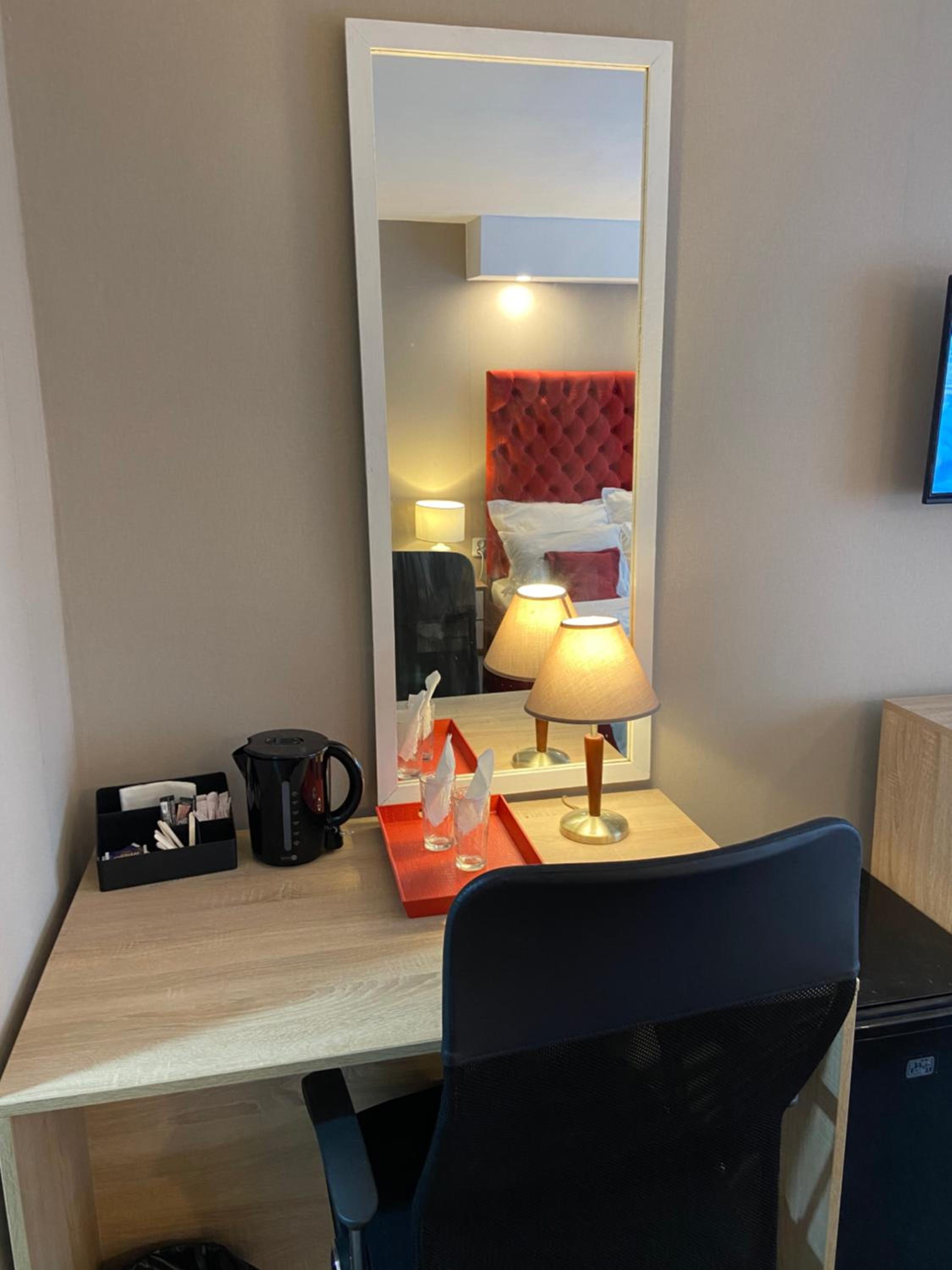 hotel room