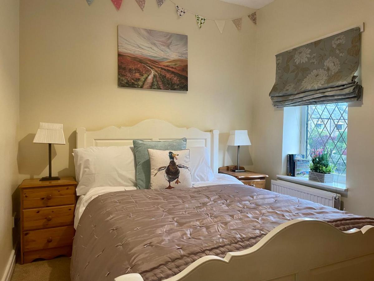 Bronte Bungalow - In Beautiful Bronte Country! view 3