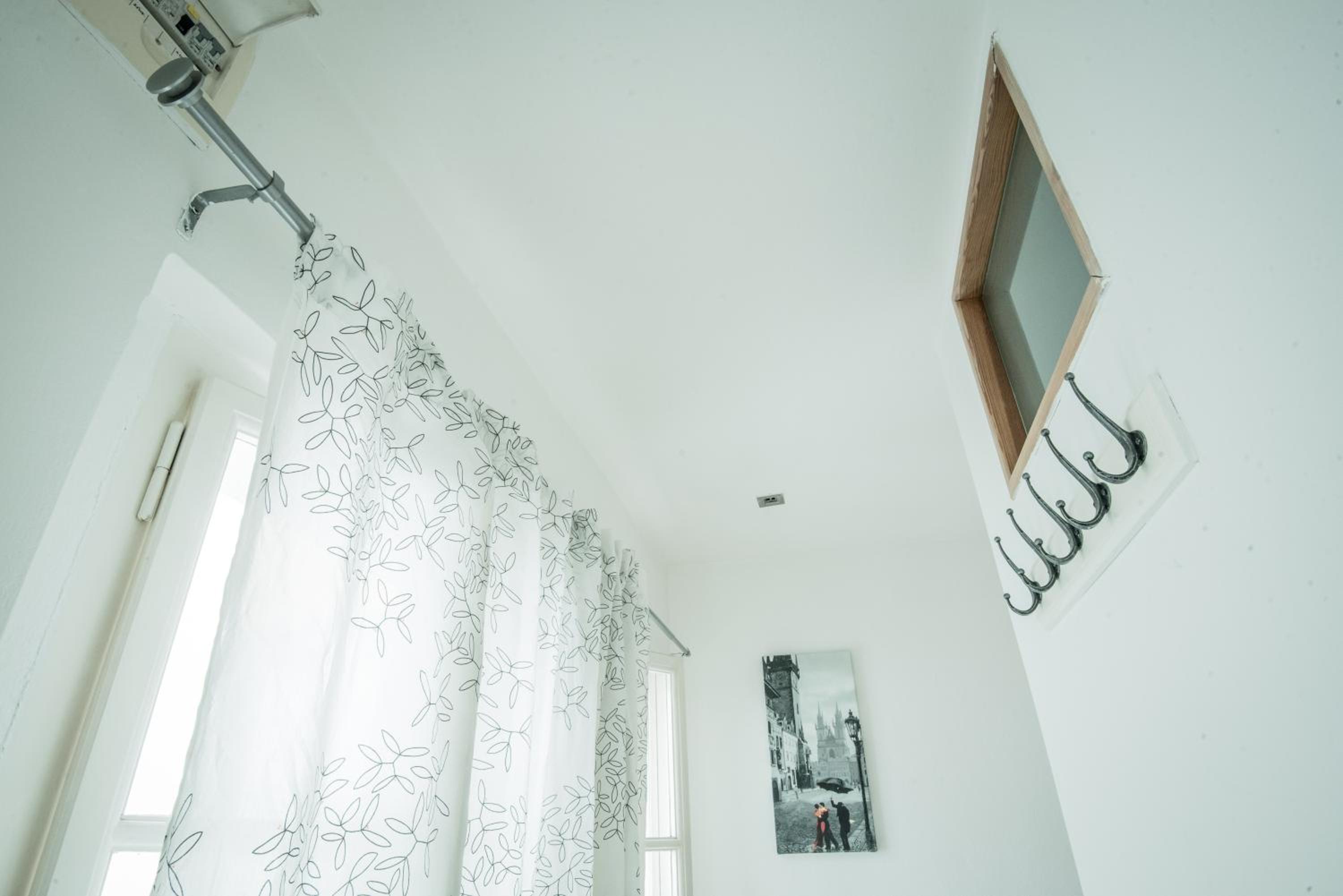 Charles Bridge Hostel & Apartments