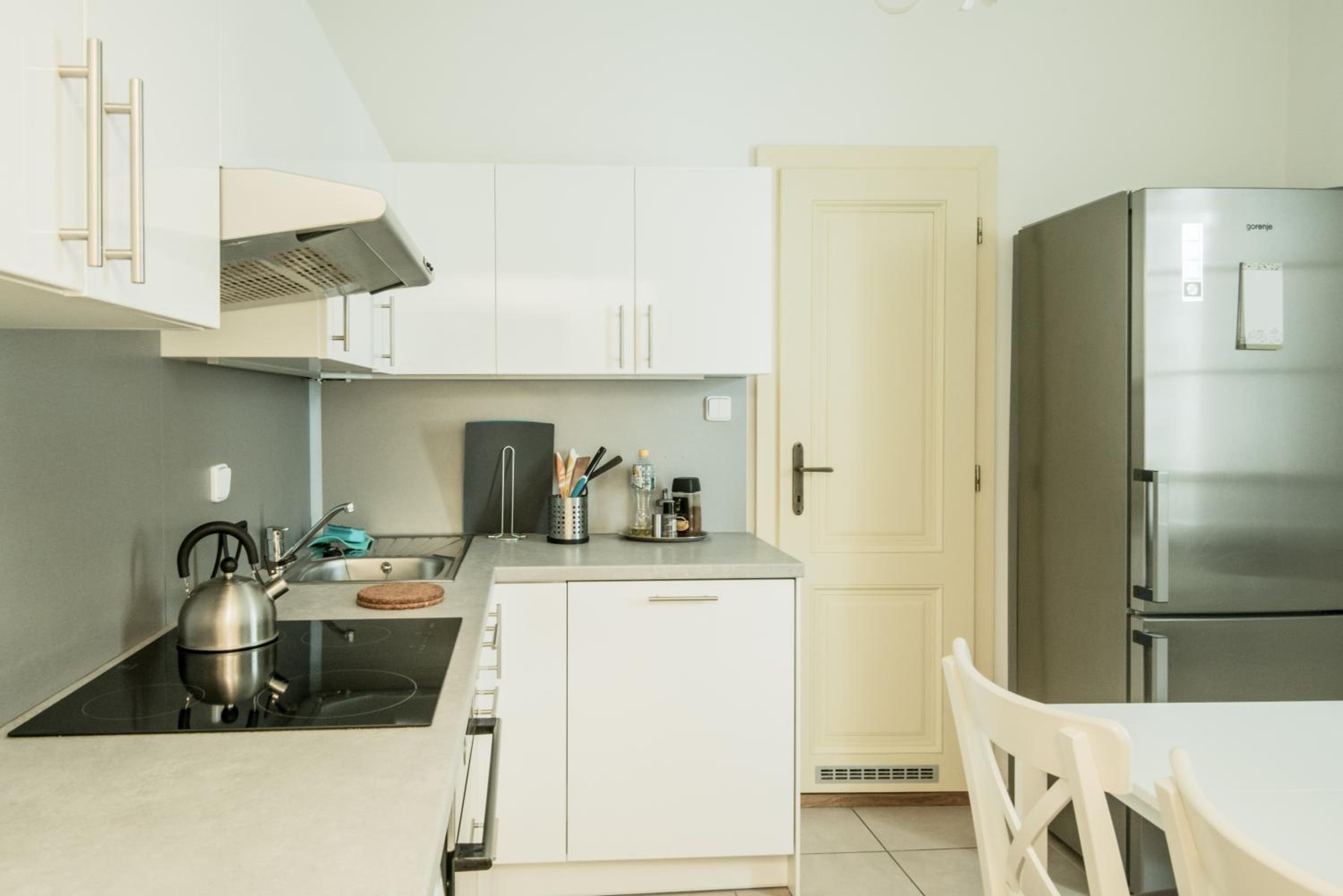 Charles Bridge Hostel & Apartments