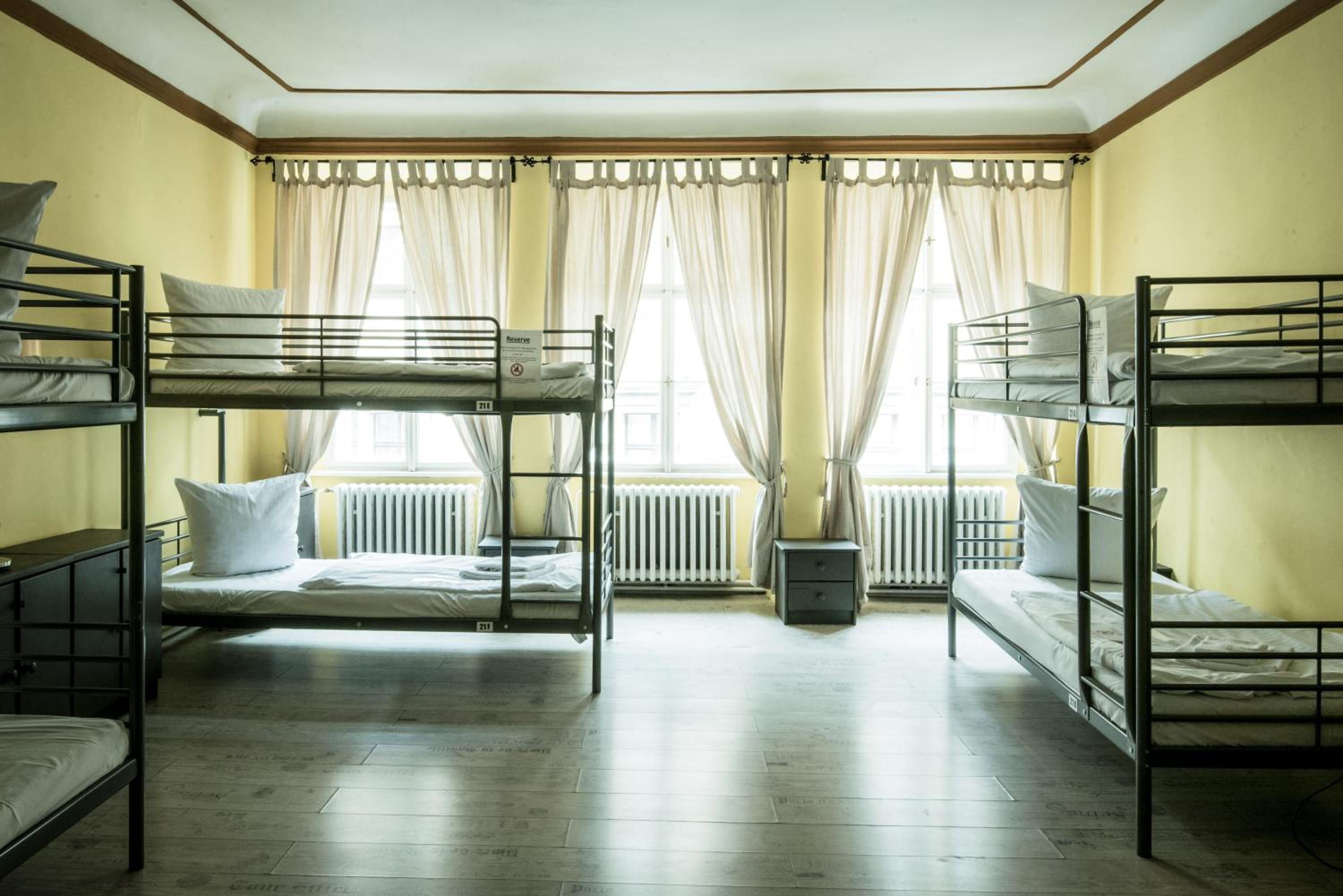 Charles Bridge Hostel & Apartments