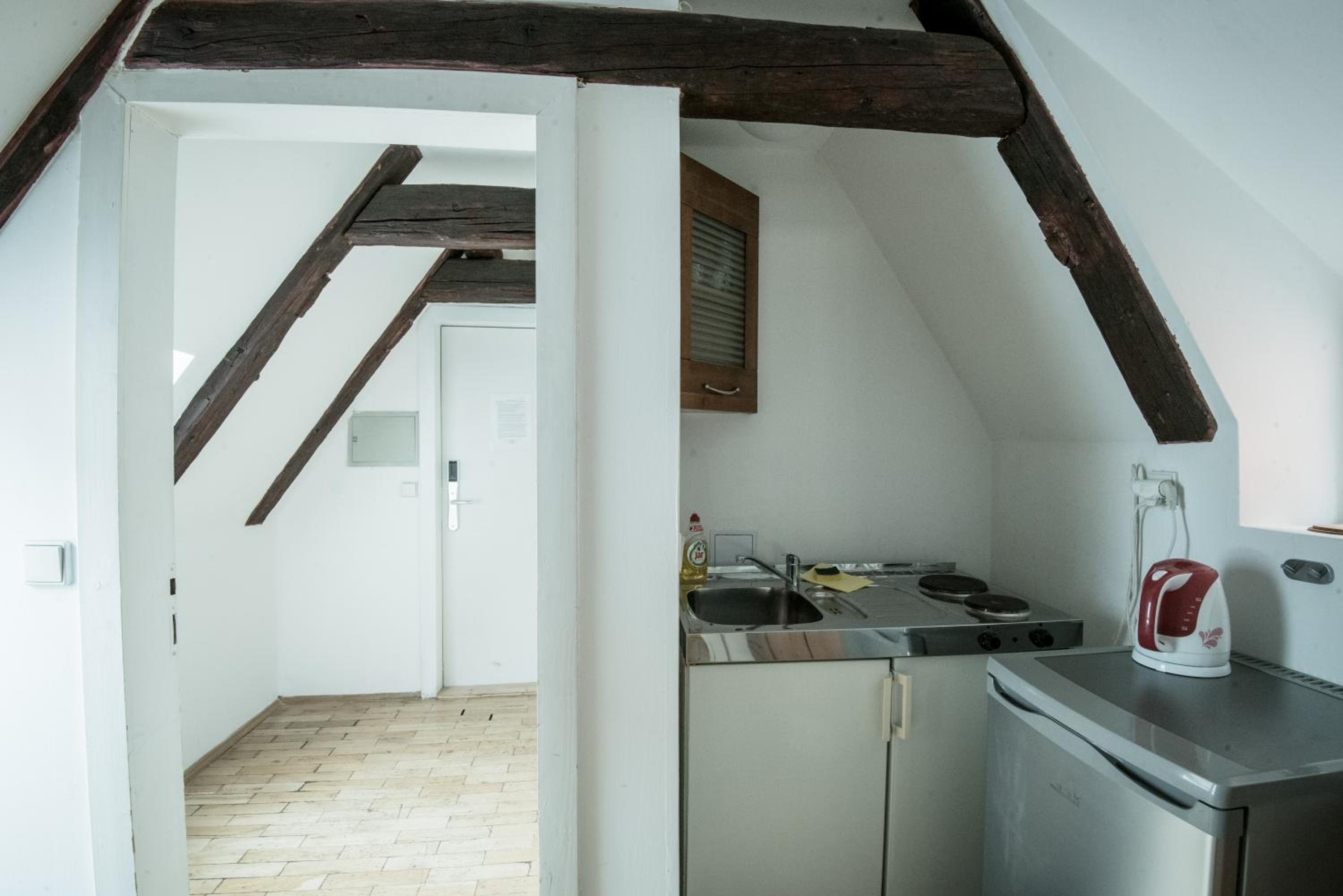 Charles Bridge Hostel & Apartments