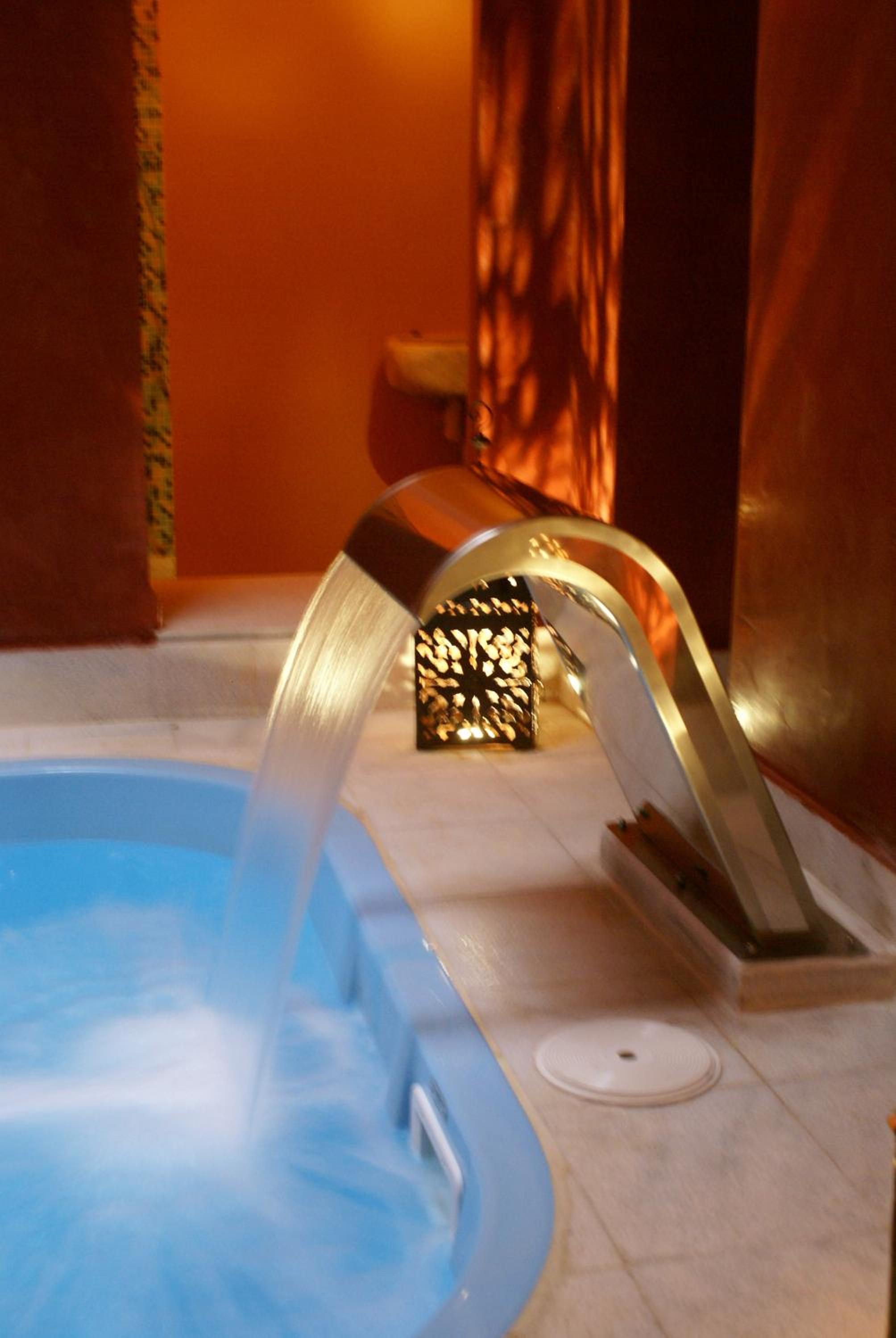 Arteaga Hostal & Baños Arabes Elvira