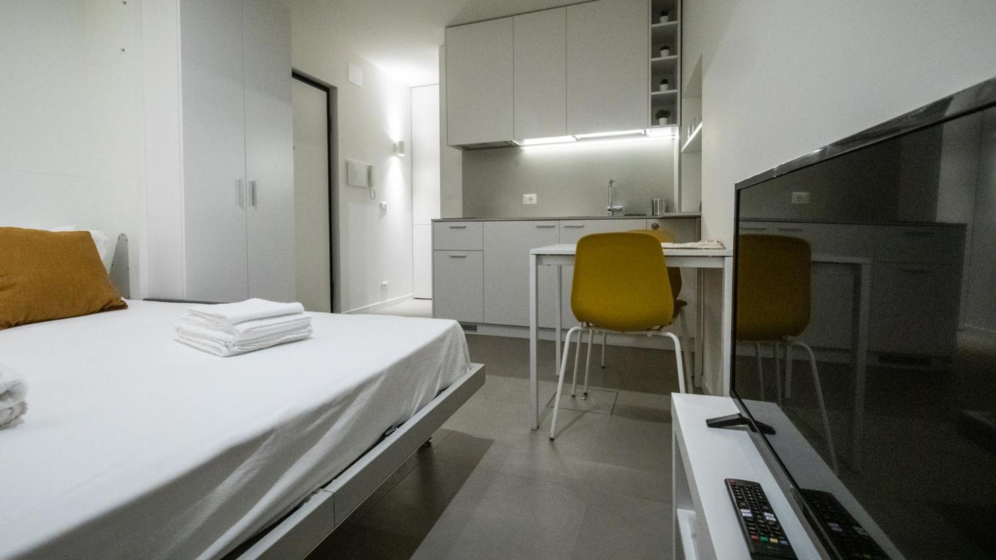 hotel room