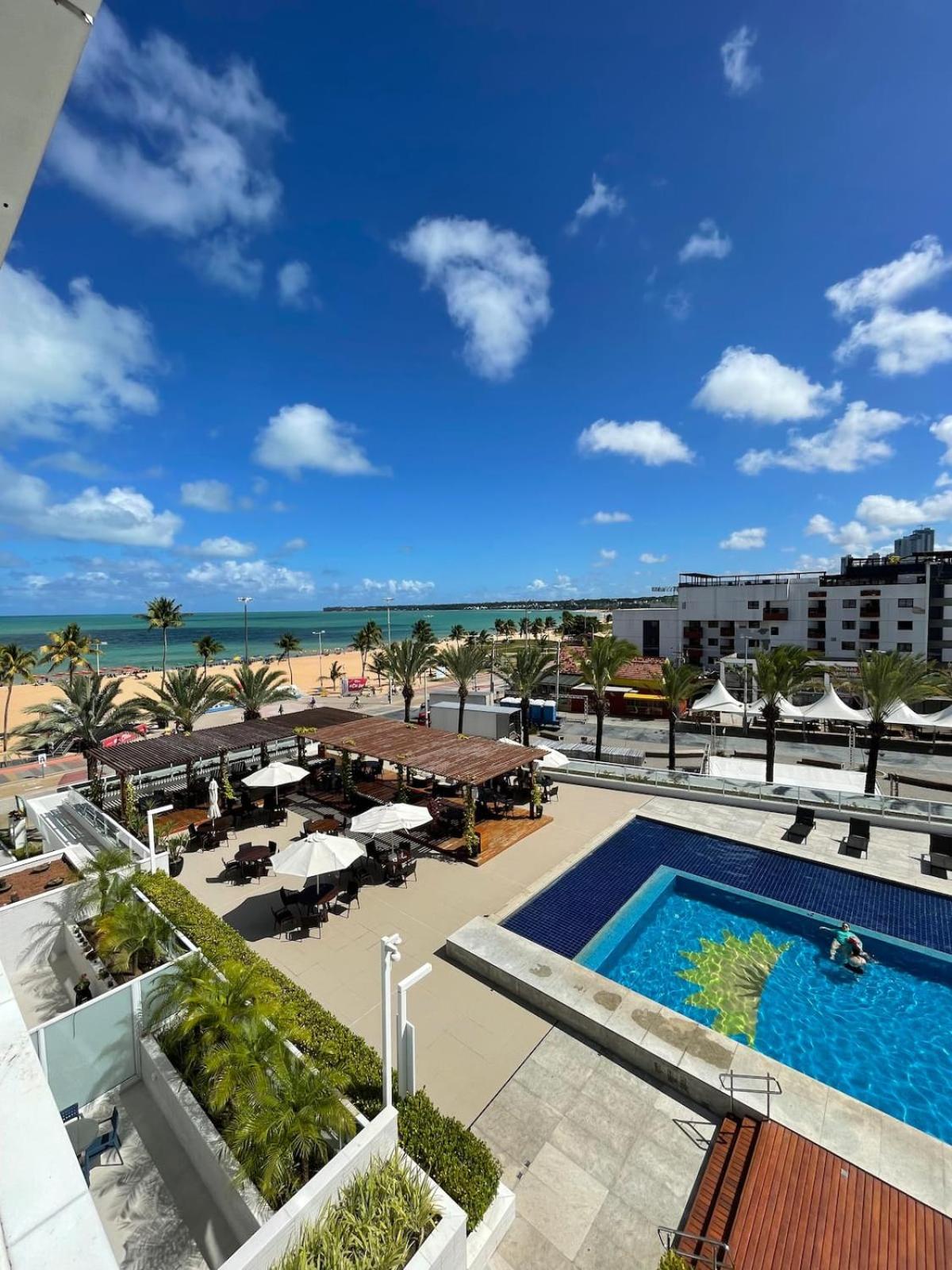 Apartamento com bela vista para o mar