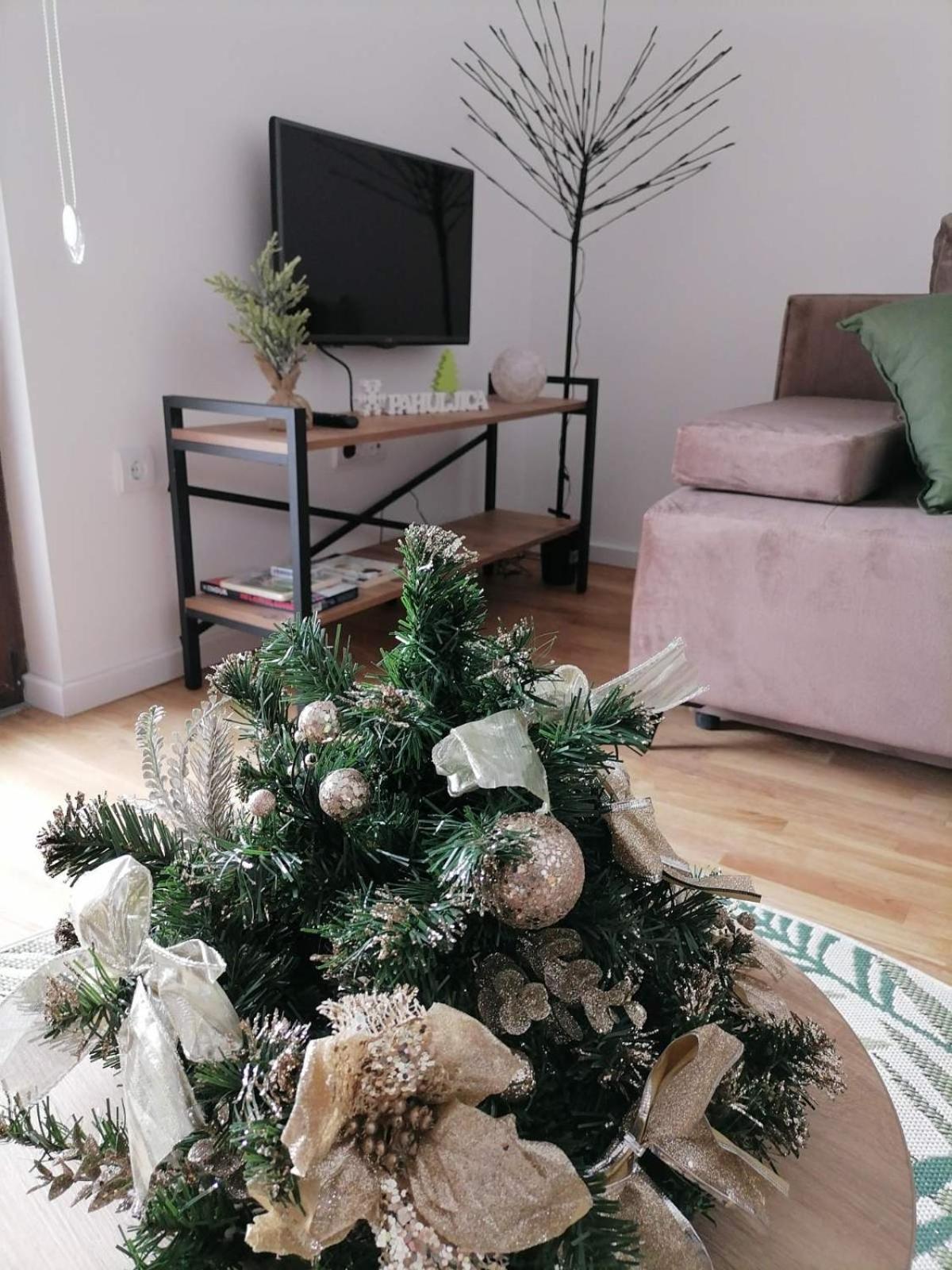 Photo 33
