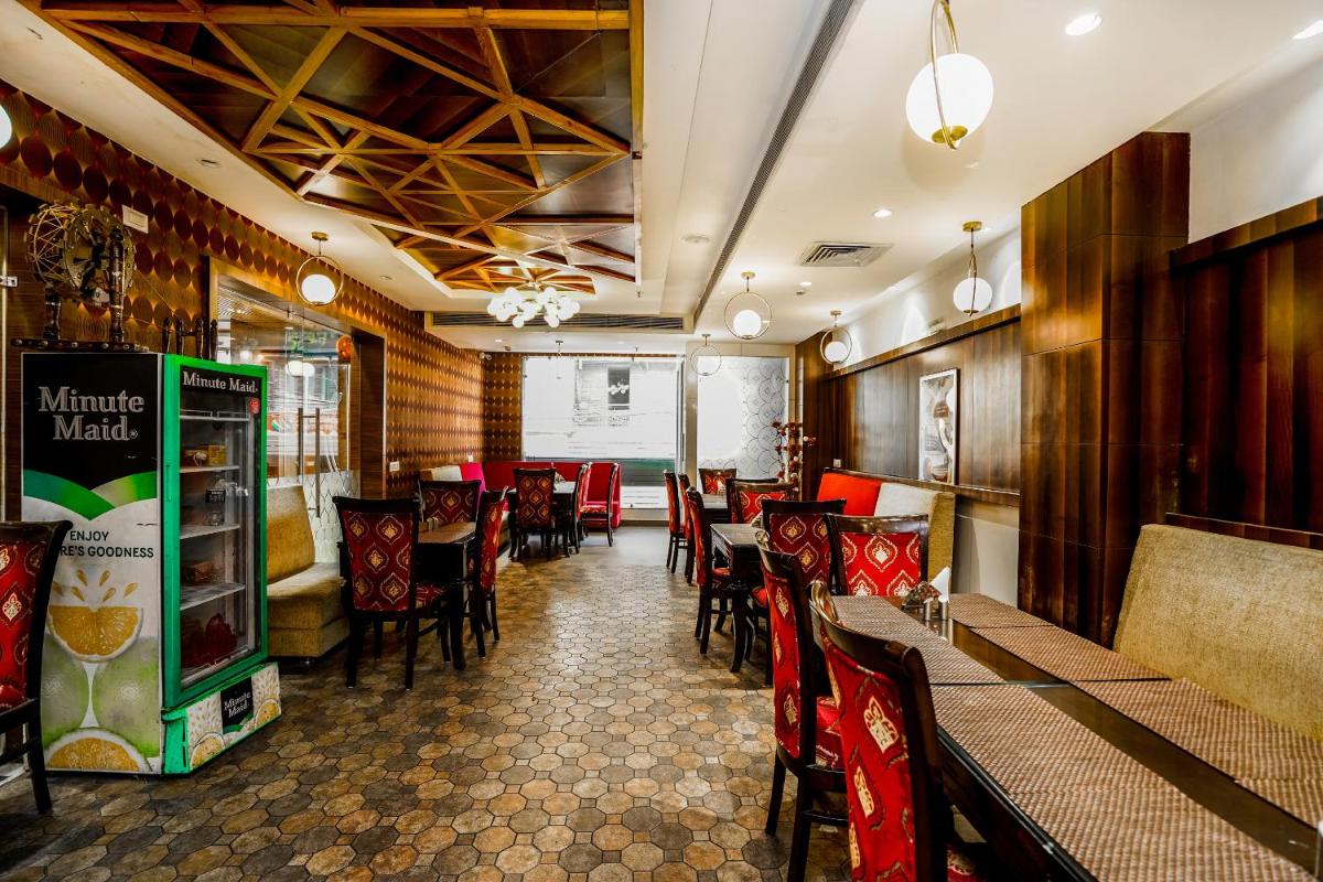 restaurant