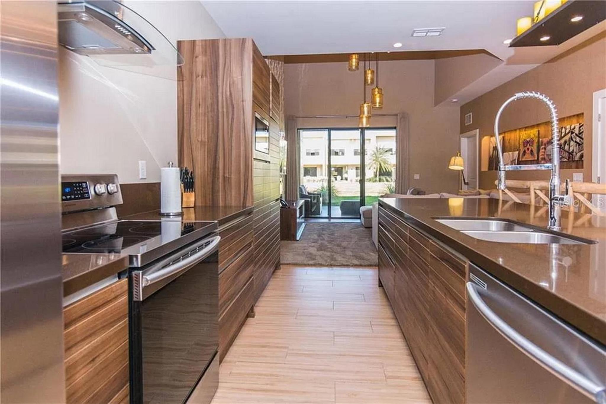 Magic Village 4 Bedroom! Welcome Home!
