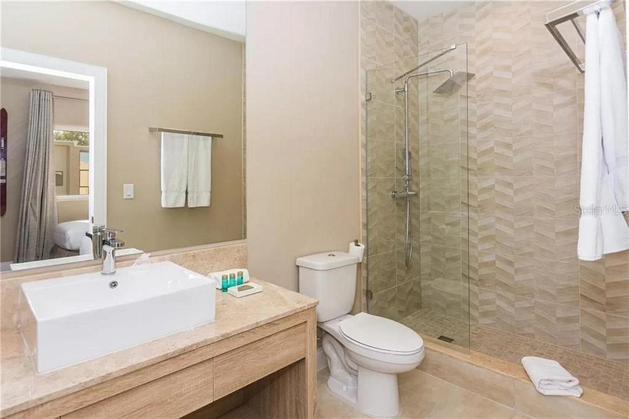 Magic Village 4 Bedroom! Welcome Home!
