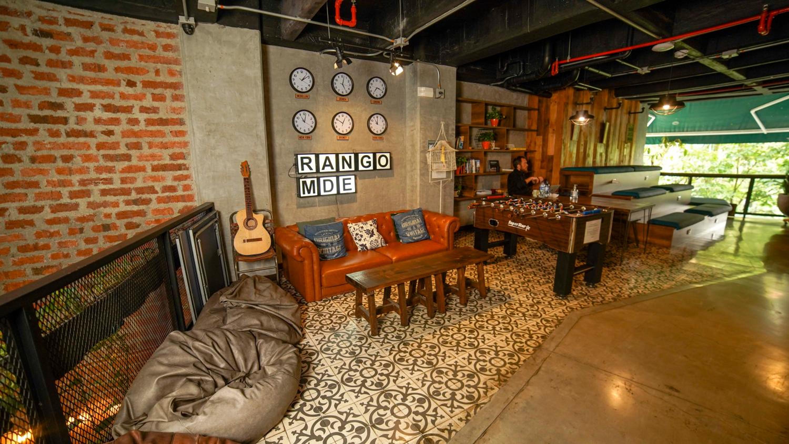 lounge
