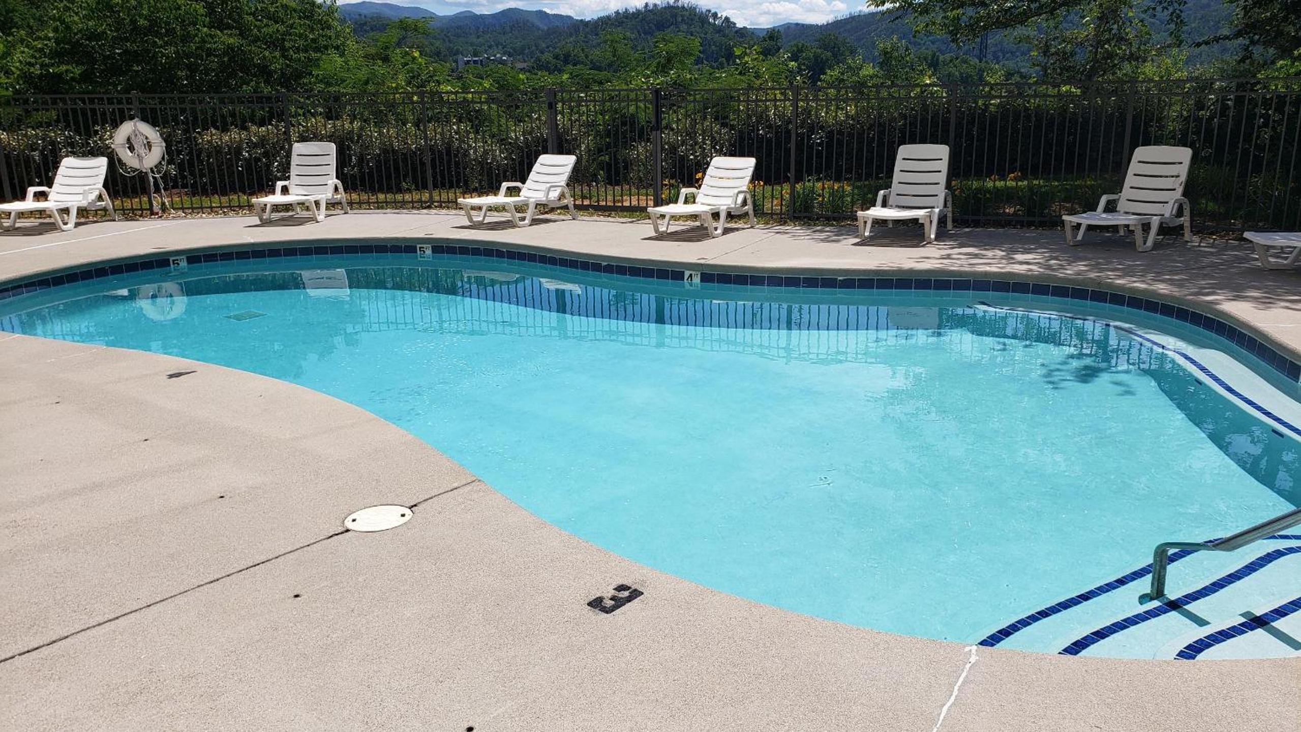 Gatlinburg Chateau Condo 301 view 4