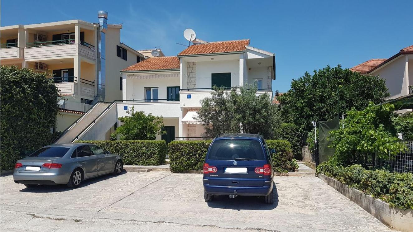 Villa Radic view 2