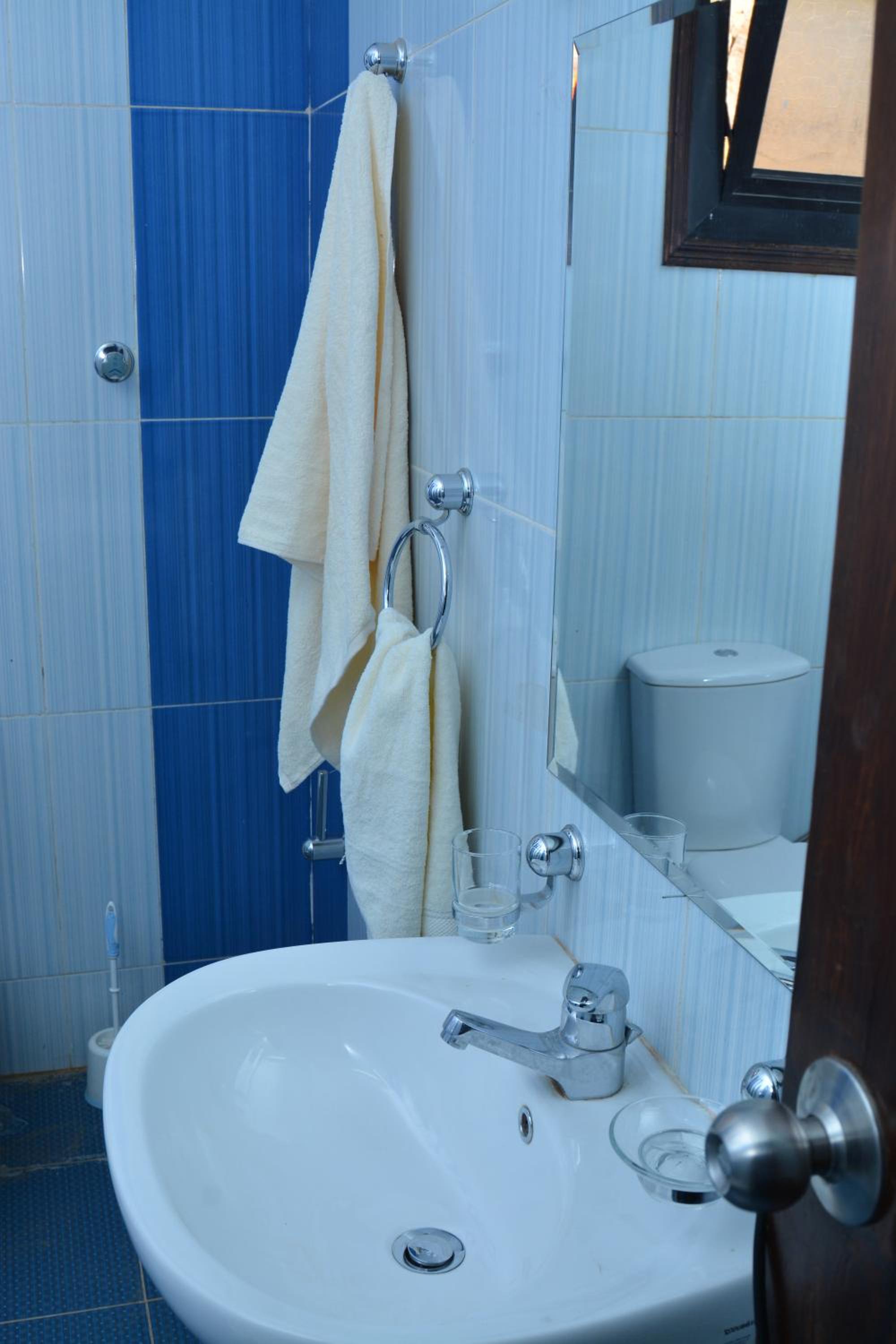 Photo 43
