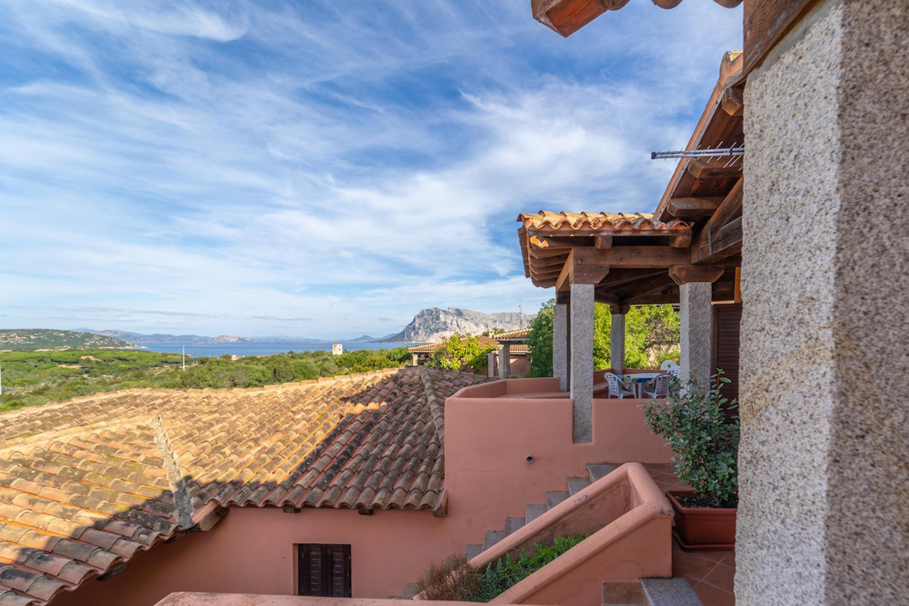 ISS Travel, Panoramic Coda Cavallo Cottages - 10 km from San Teodoro view 5