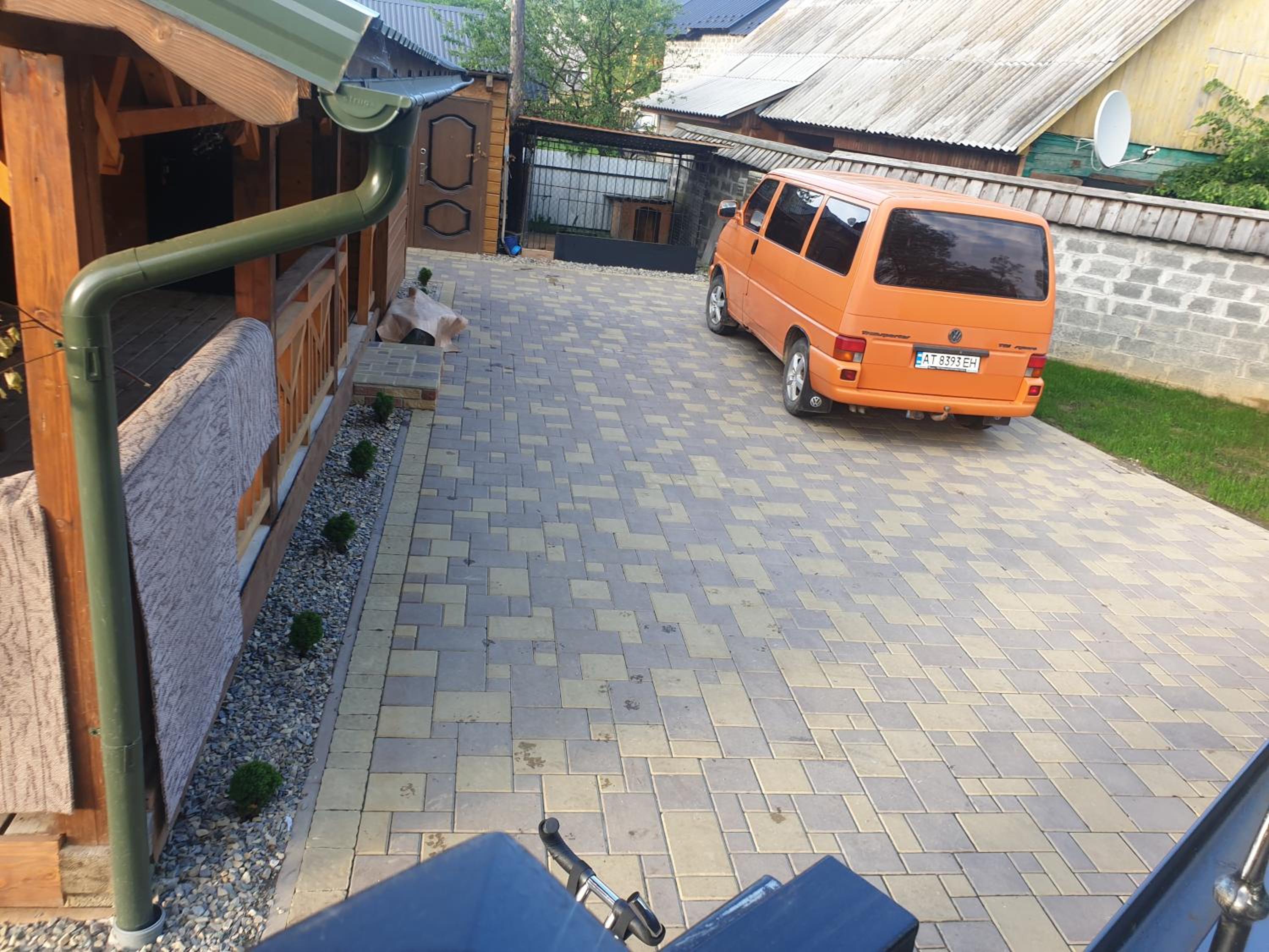 Photo 12