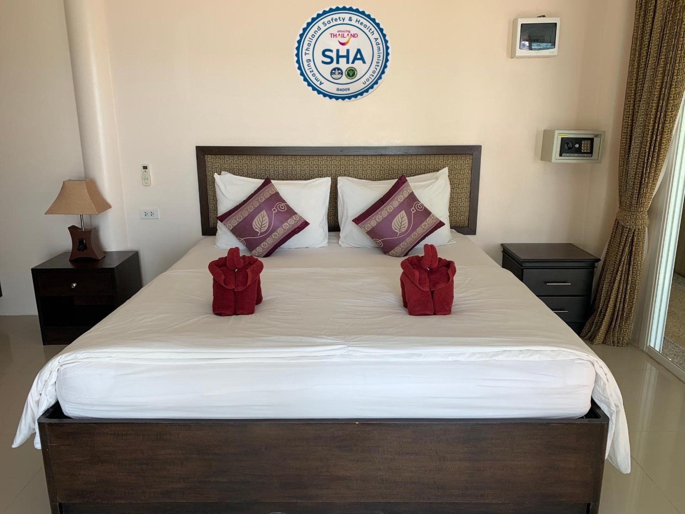 Naiyang Seaview Place Resort