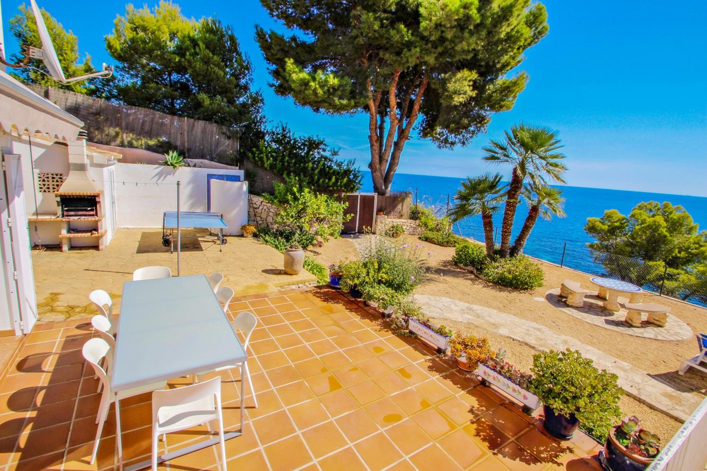 Celia - oceanfront villa in Costa Blanca photo 4