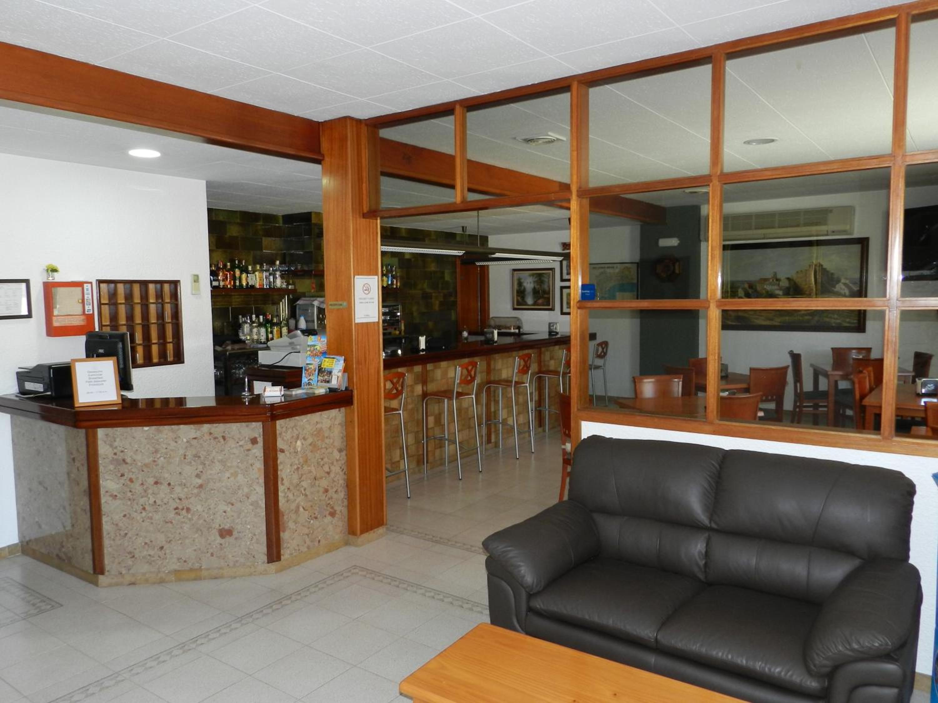 Hotel El Castell view 3