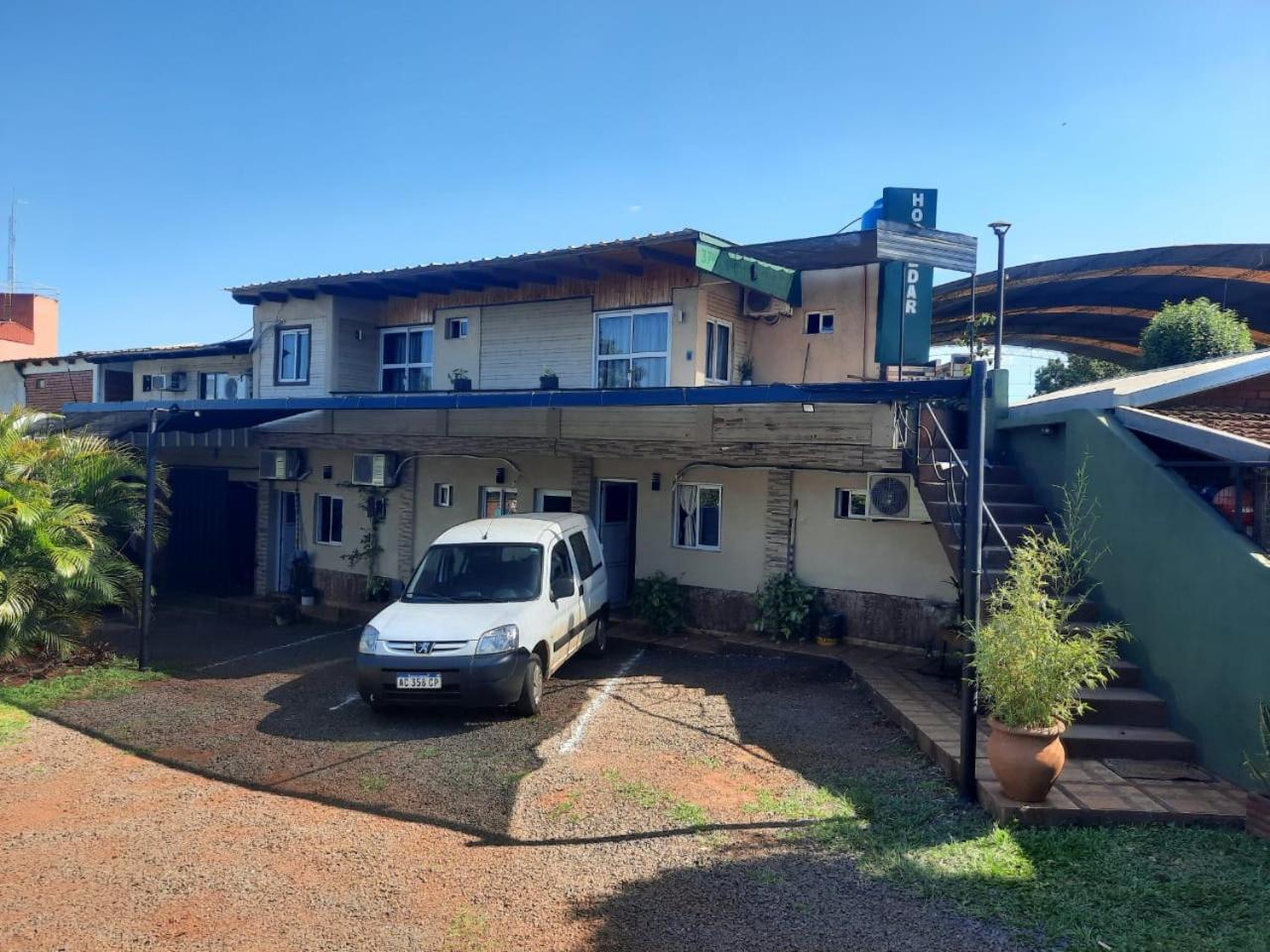 Hospedar