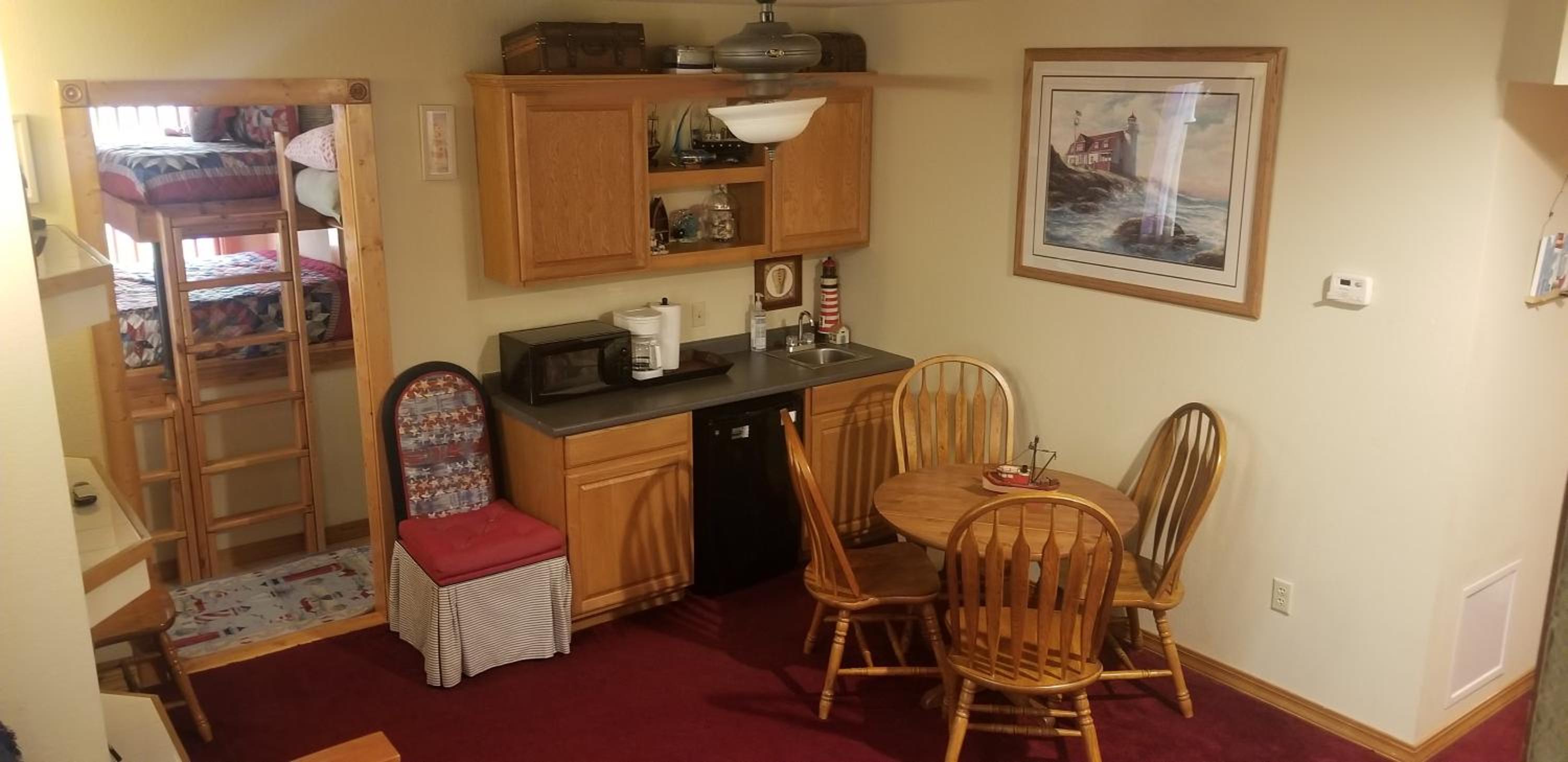All Seasons Inn