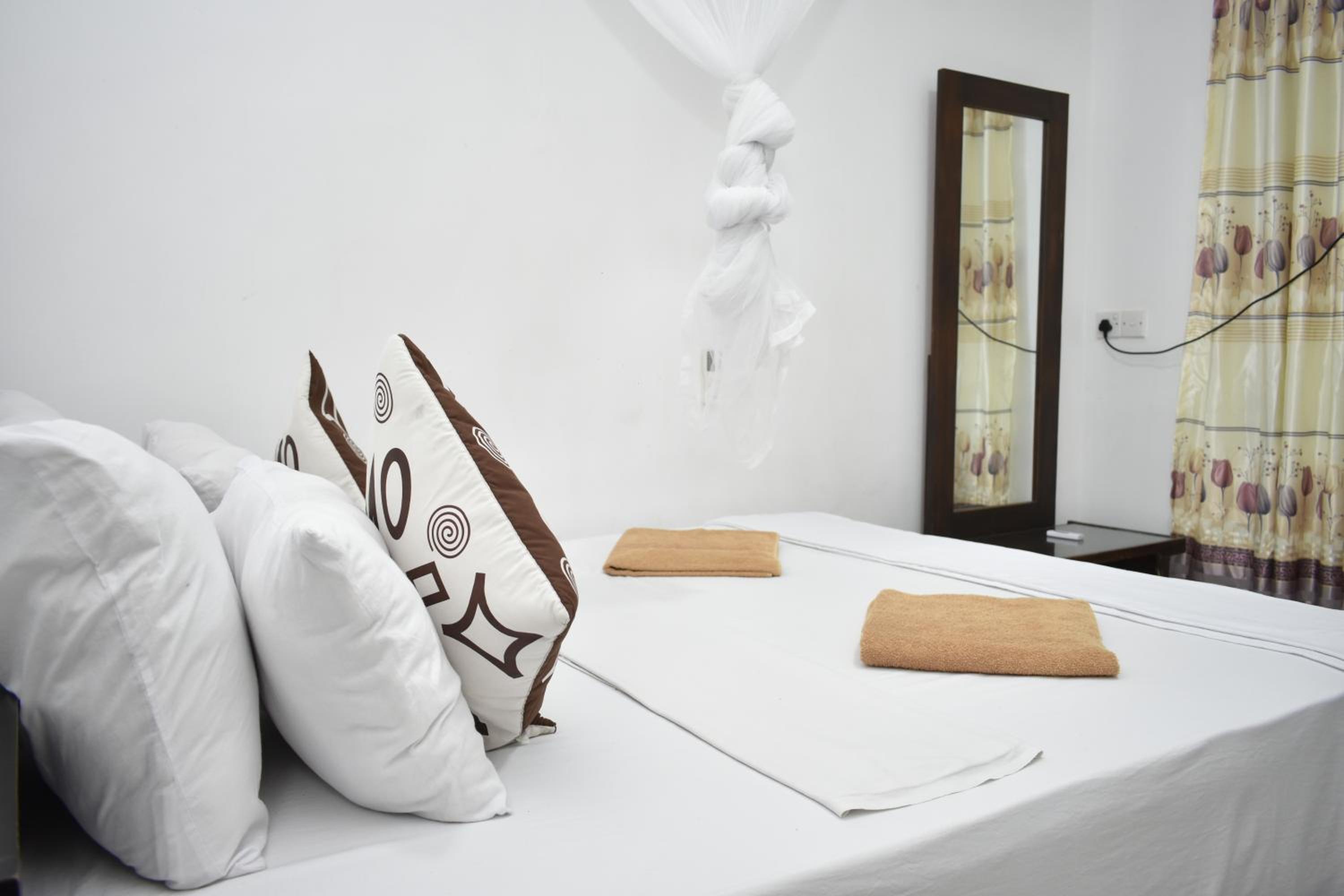 Sigiri Rock Side Home Stay