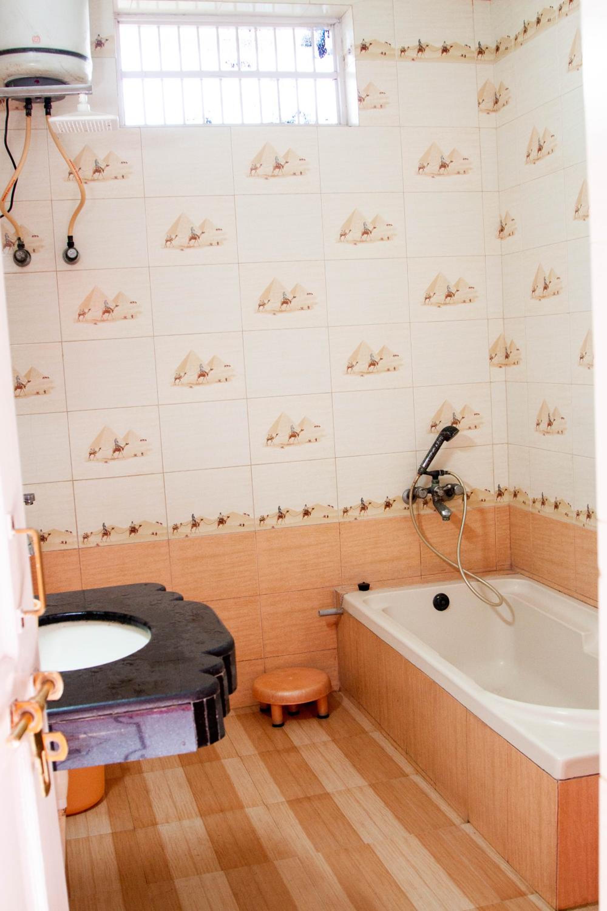 Photo 6