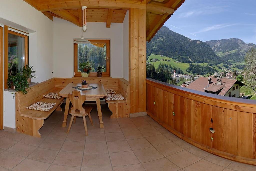 Penthouse-Apartment Limbela view 5