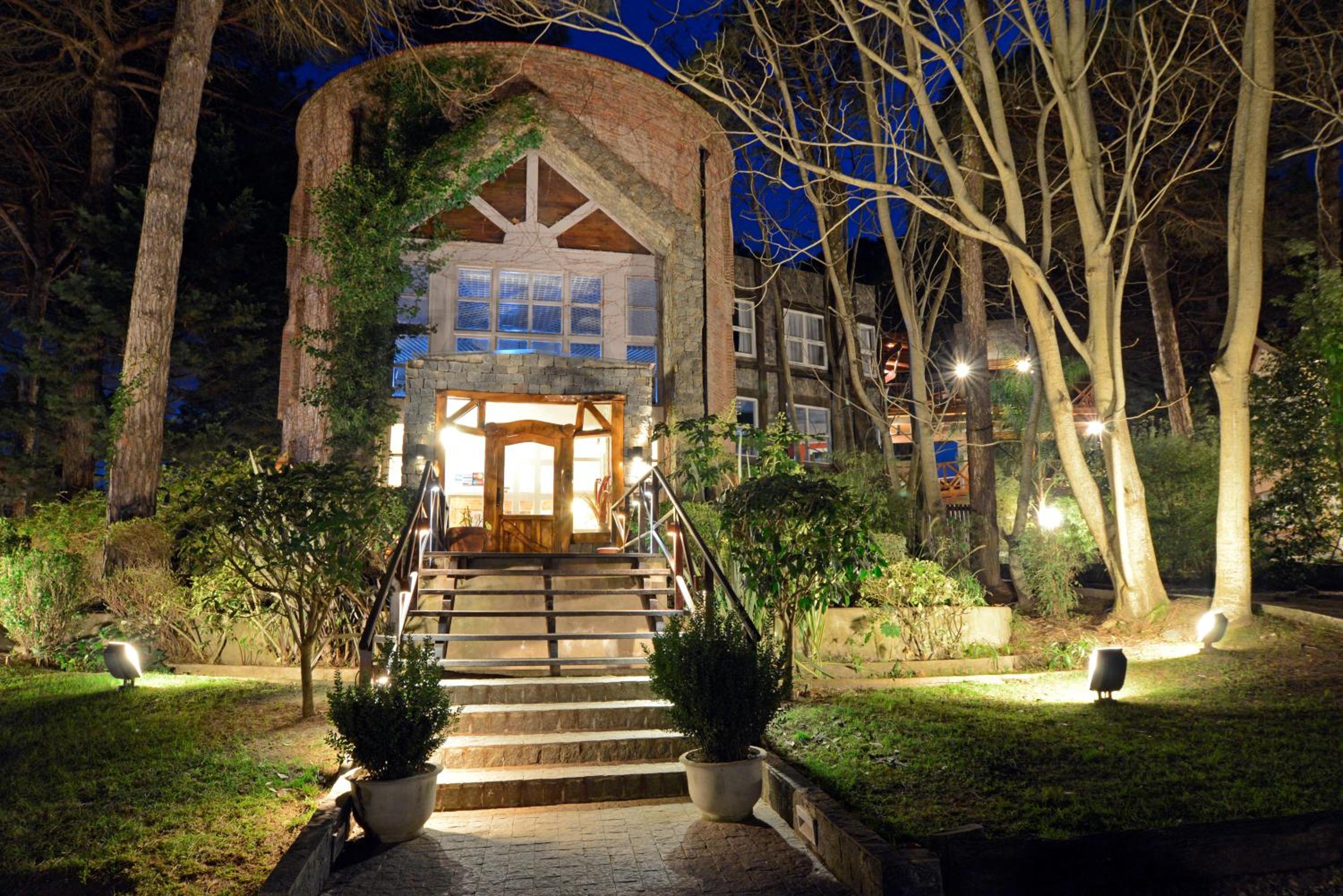 Hotel Carilo Village Apart Hotel & Spa - Image 1