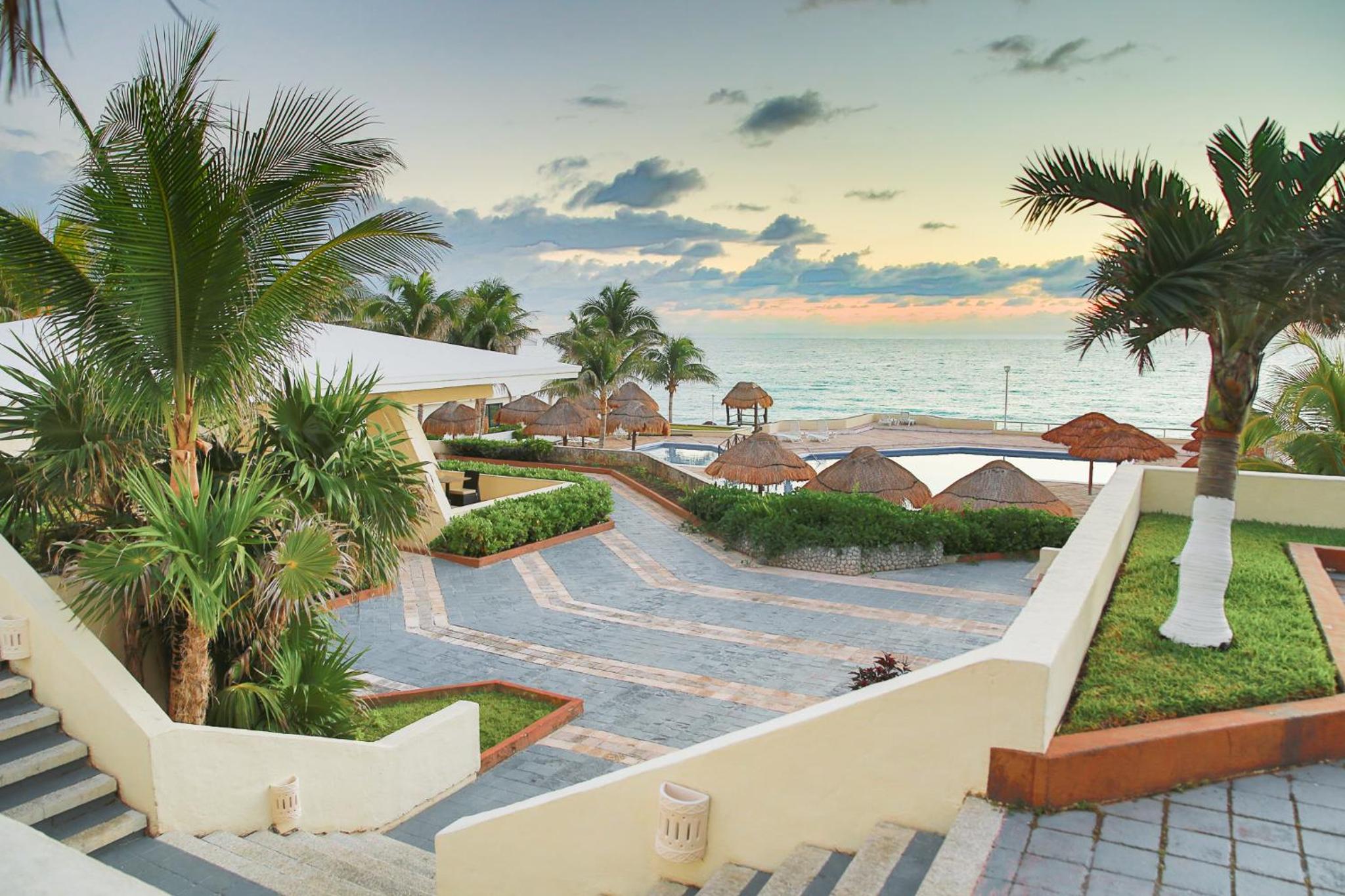 Brisas Shores Terrace Ocean View Beachfront Apartments 1 bedroom hotel zone