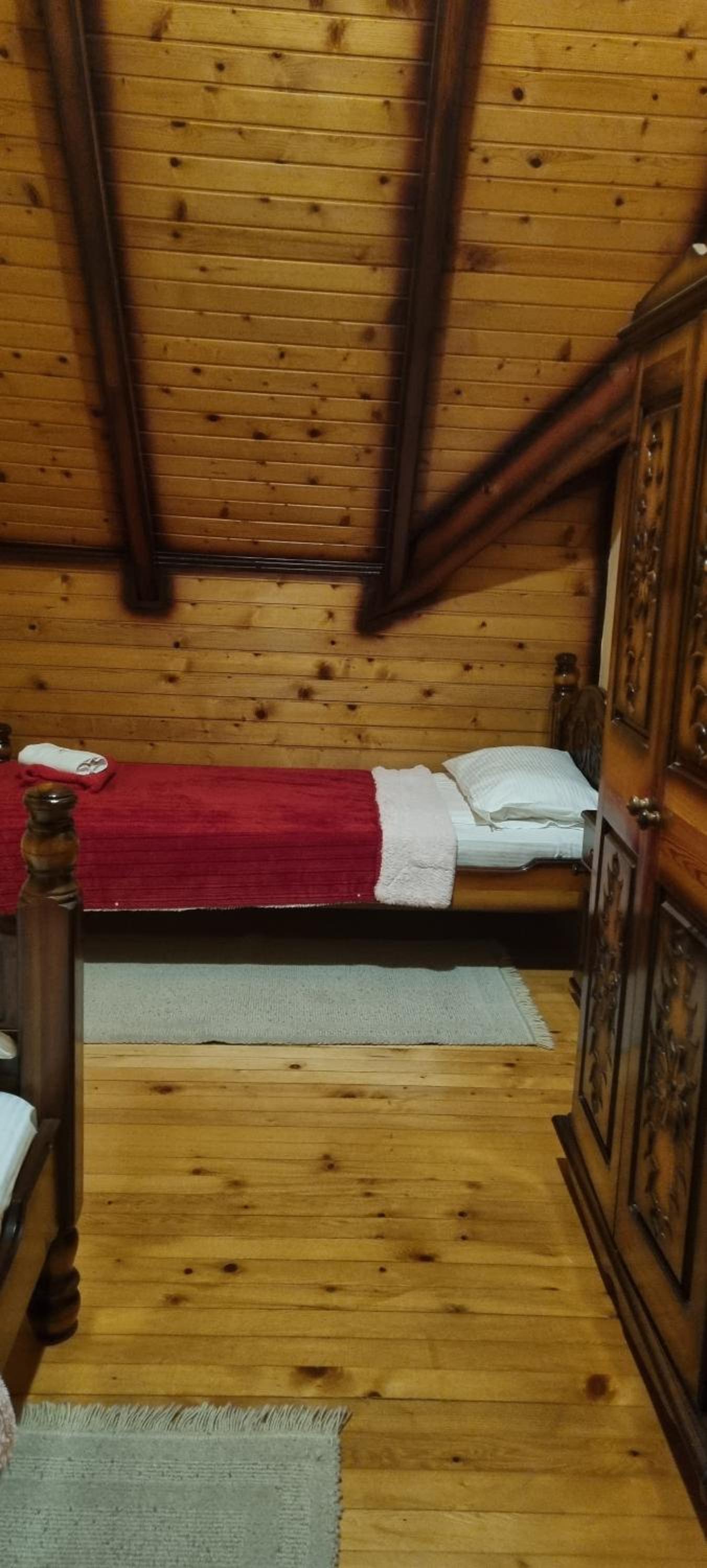 Kraljevi Konaci Olja