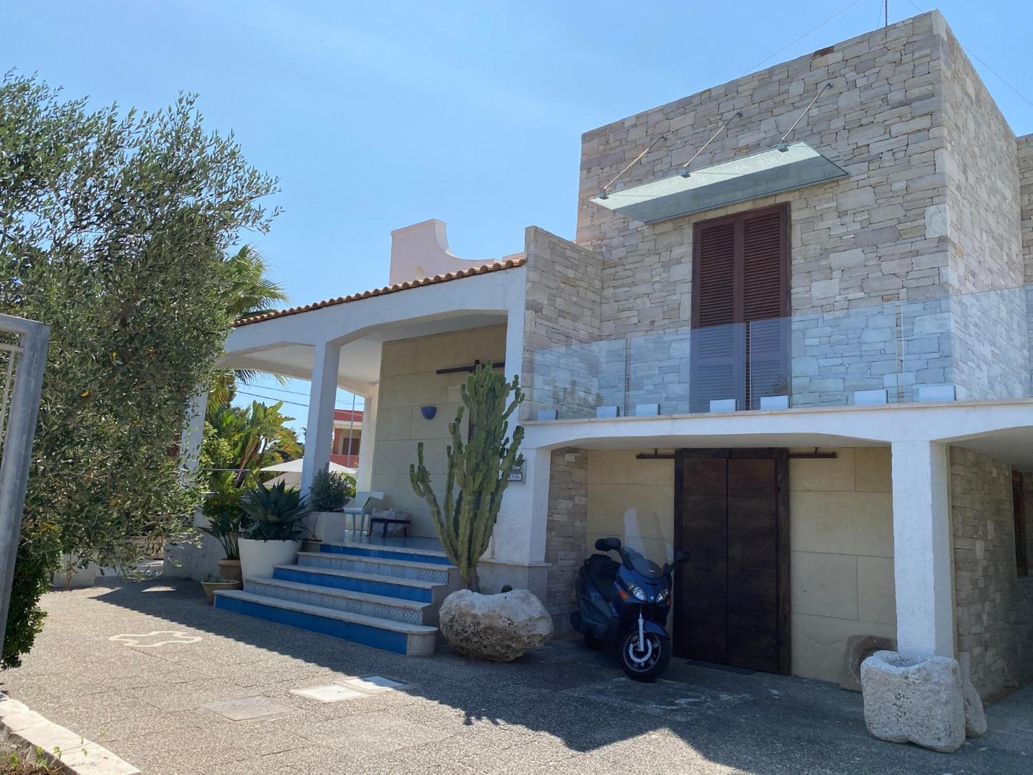 Buen Retiro - Villa con piscina vicino Lecce a 450m dal mare view 2
