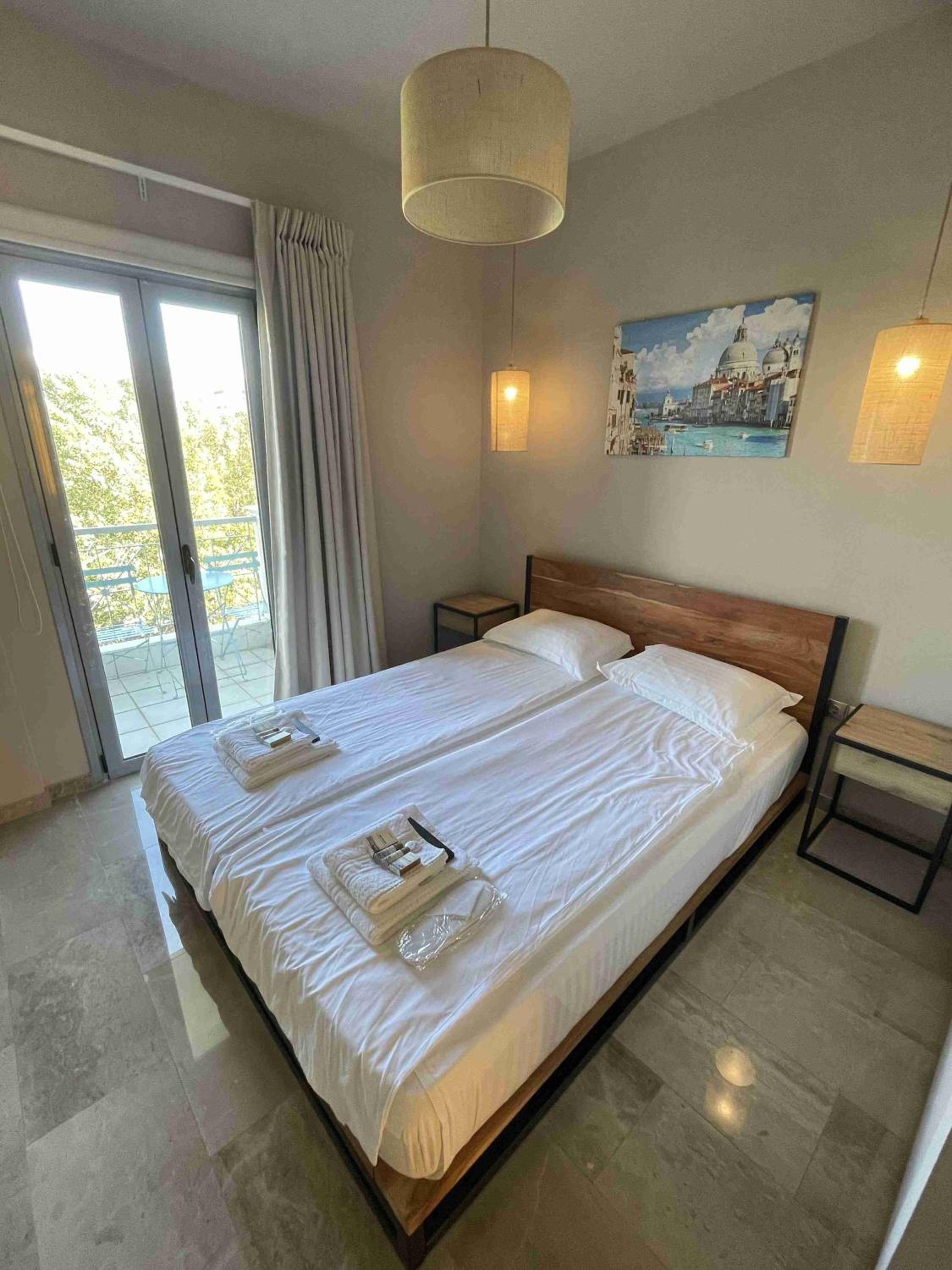 WUKELA APARTMENTS