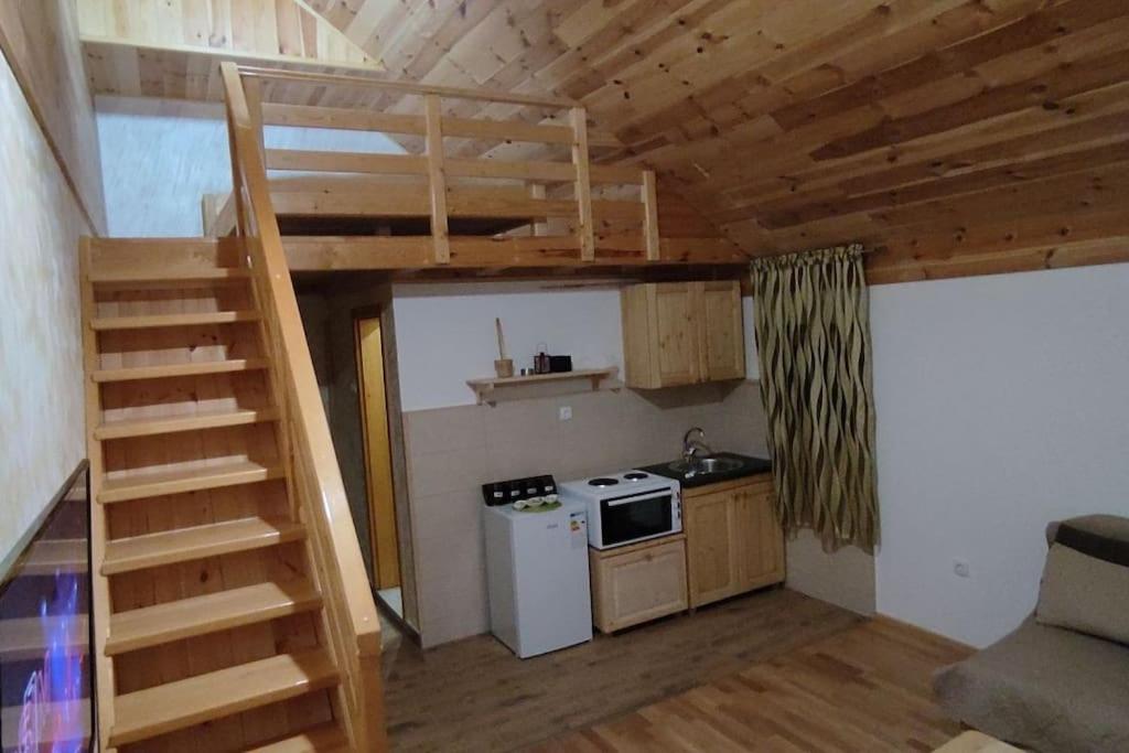 Photo 52