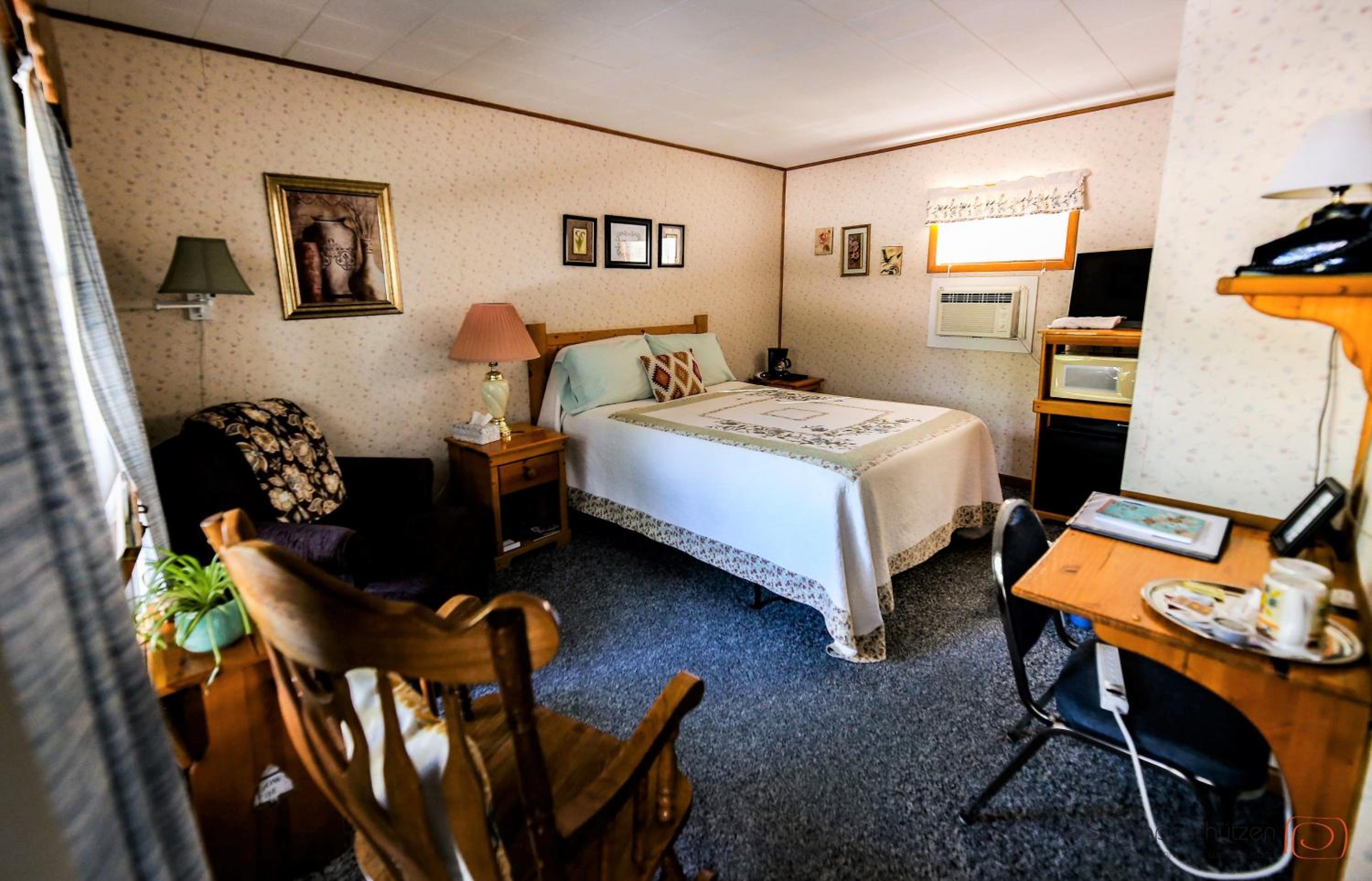 The Pines Country Inn