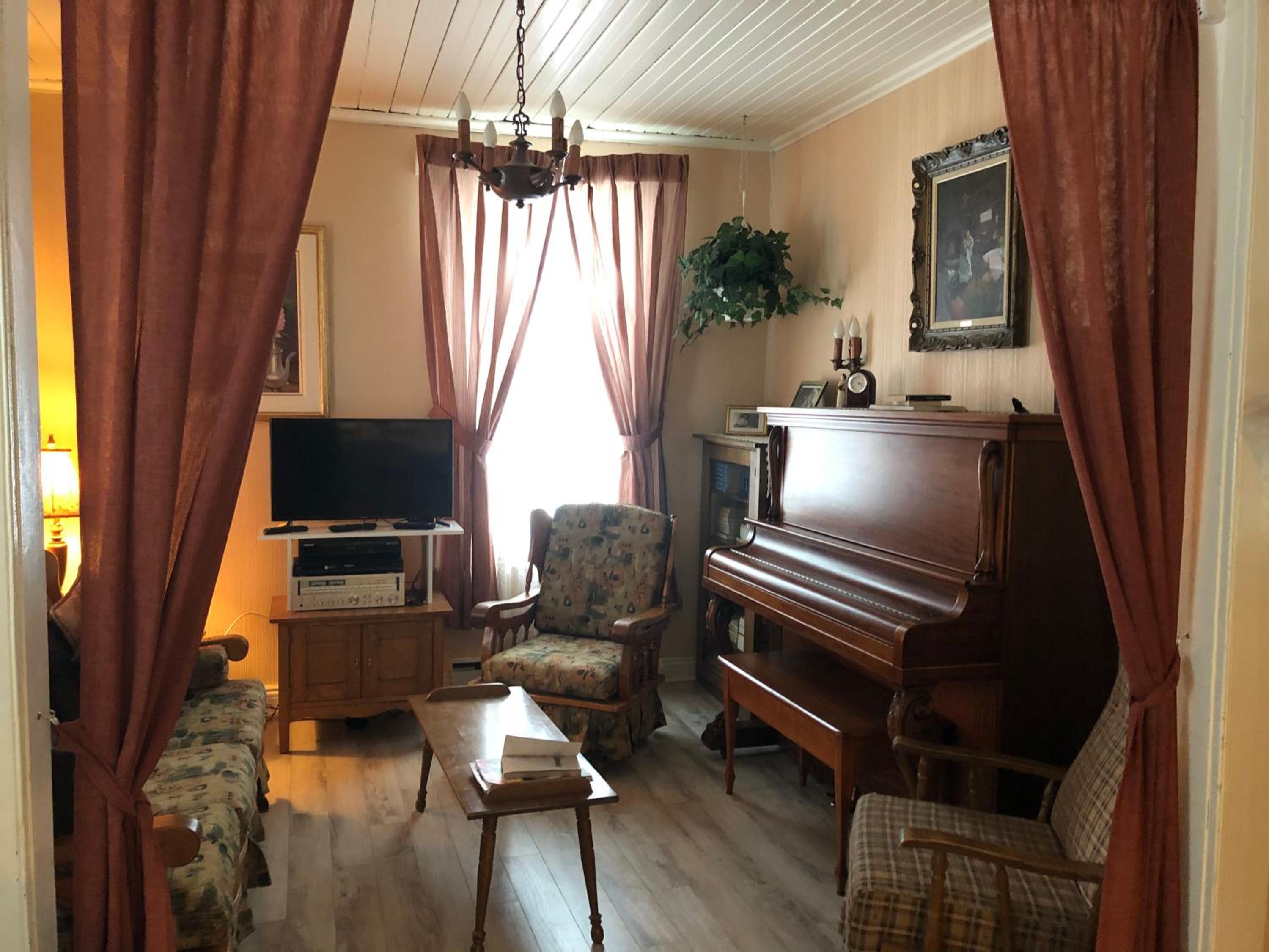 Trois-rivieres Vacations - La Maison des Leclerc - Property Image 1