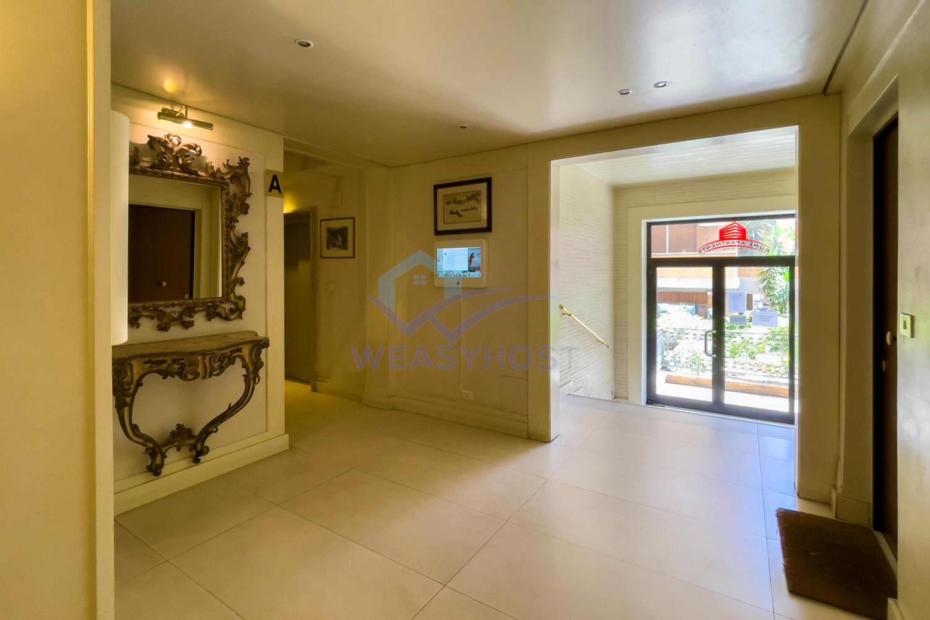 NEW in Rome! Little candy apt in Vatican
