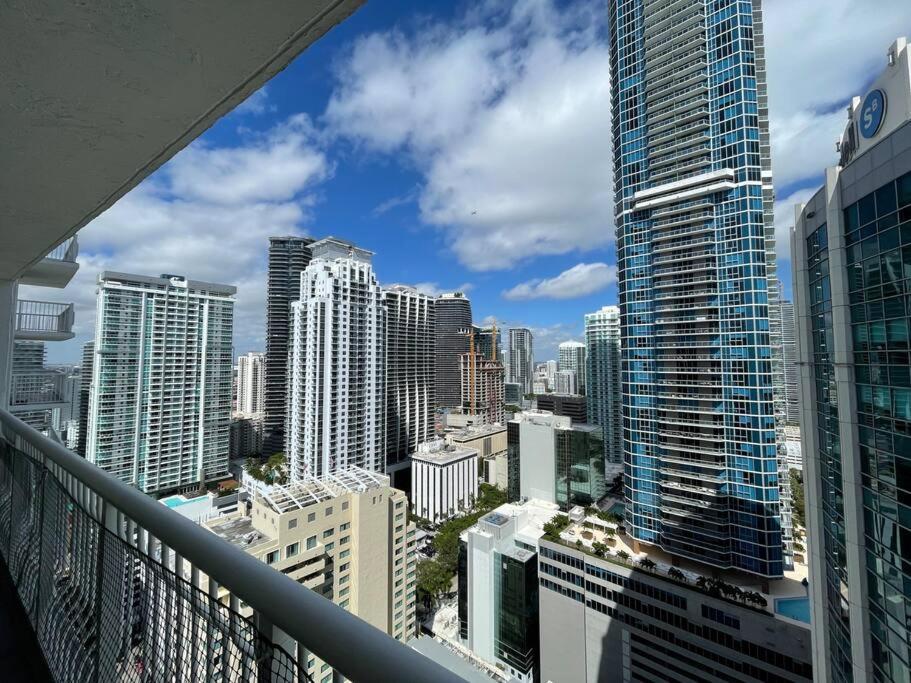1Bd Apt with Free Parking and Amazing View