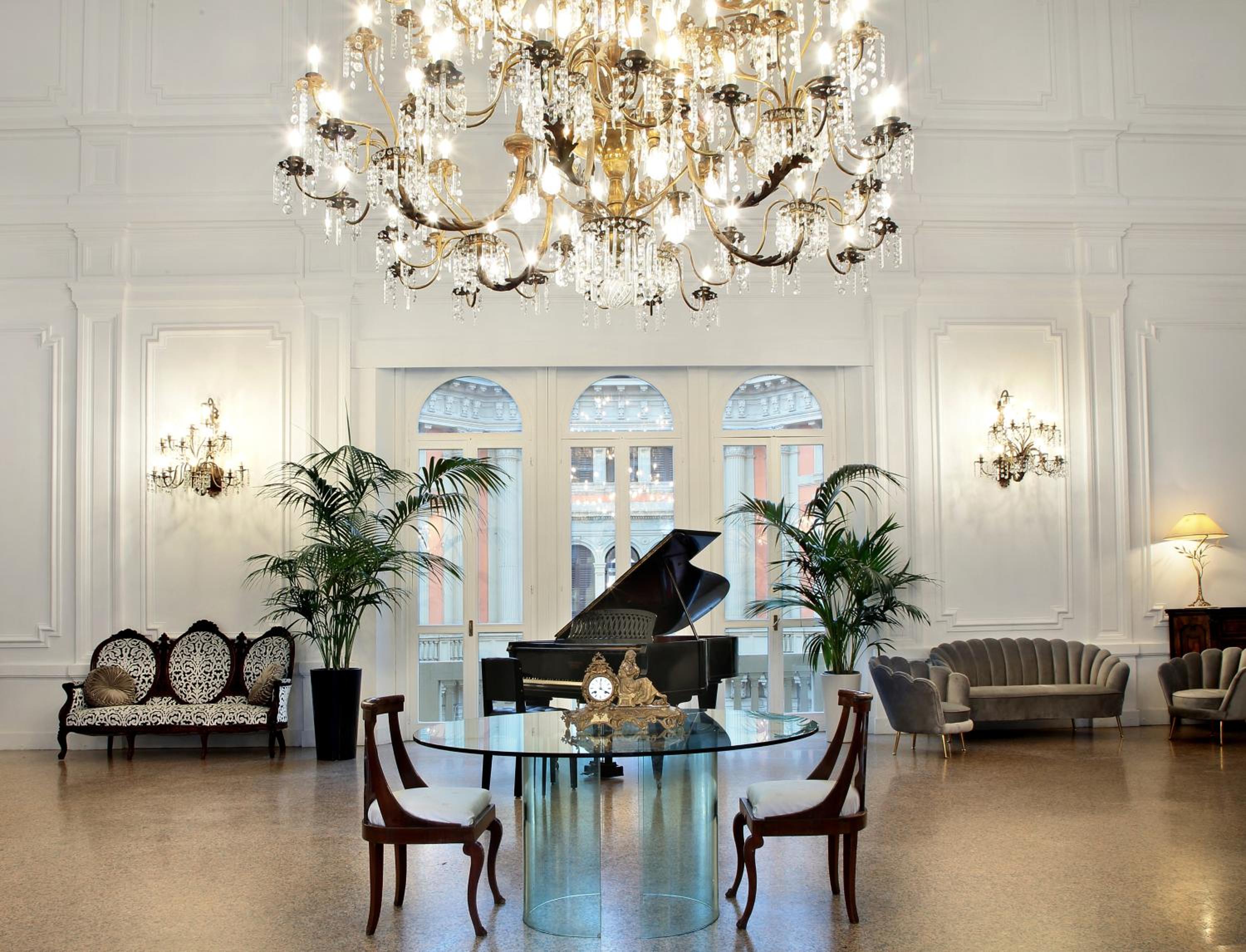 Arnaboldi Palace