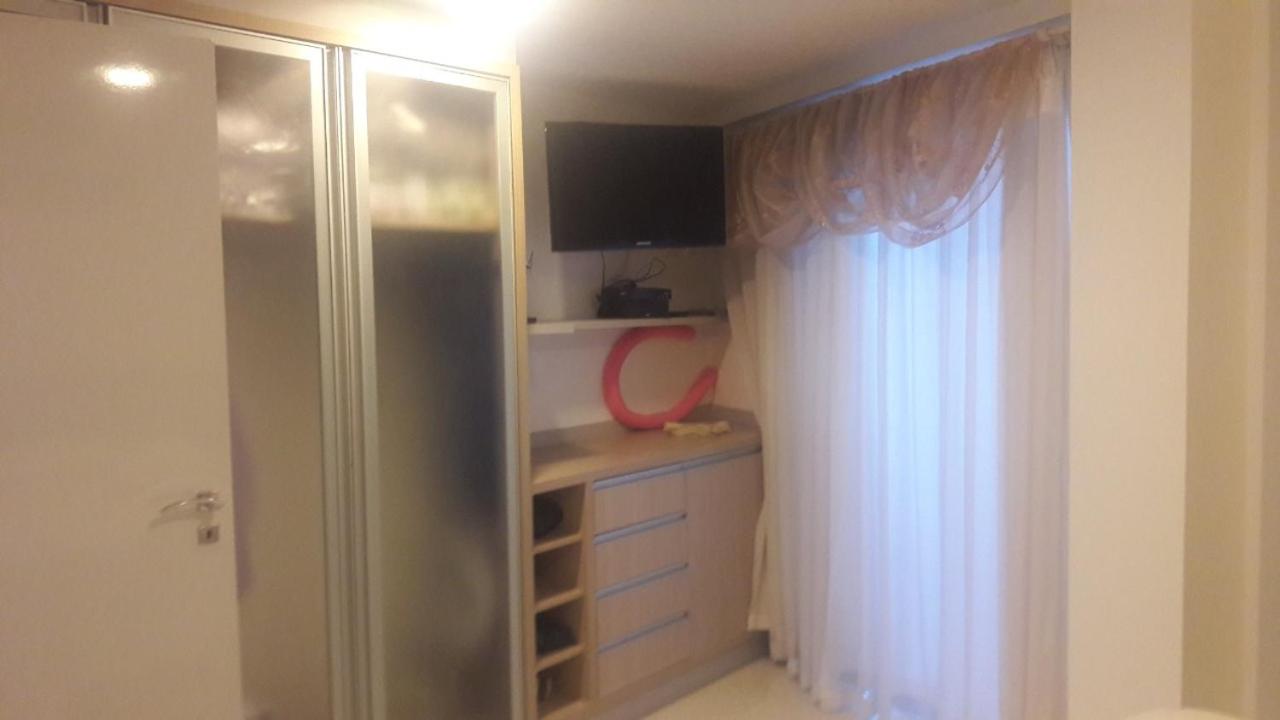 Apartamentos Ed London Centro Balneario