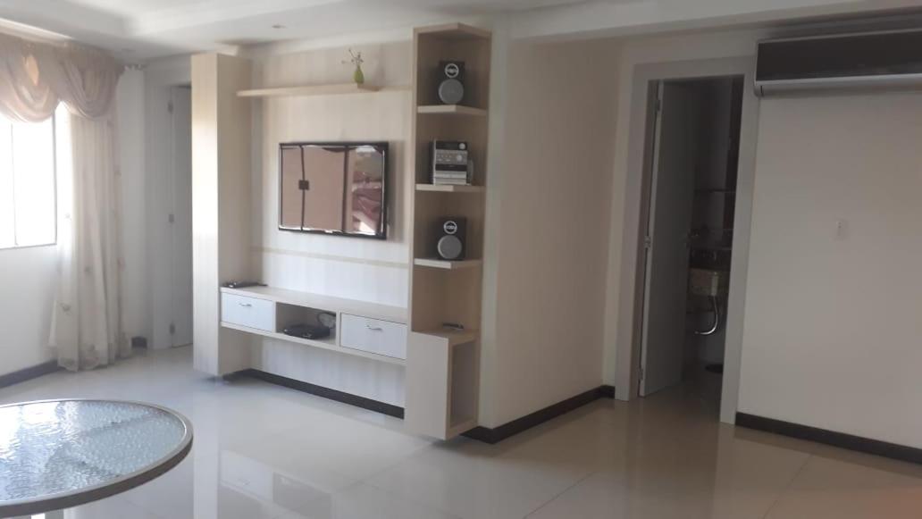 Apartamentos Ed London Centro Balneario