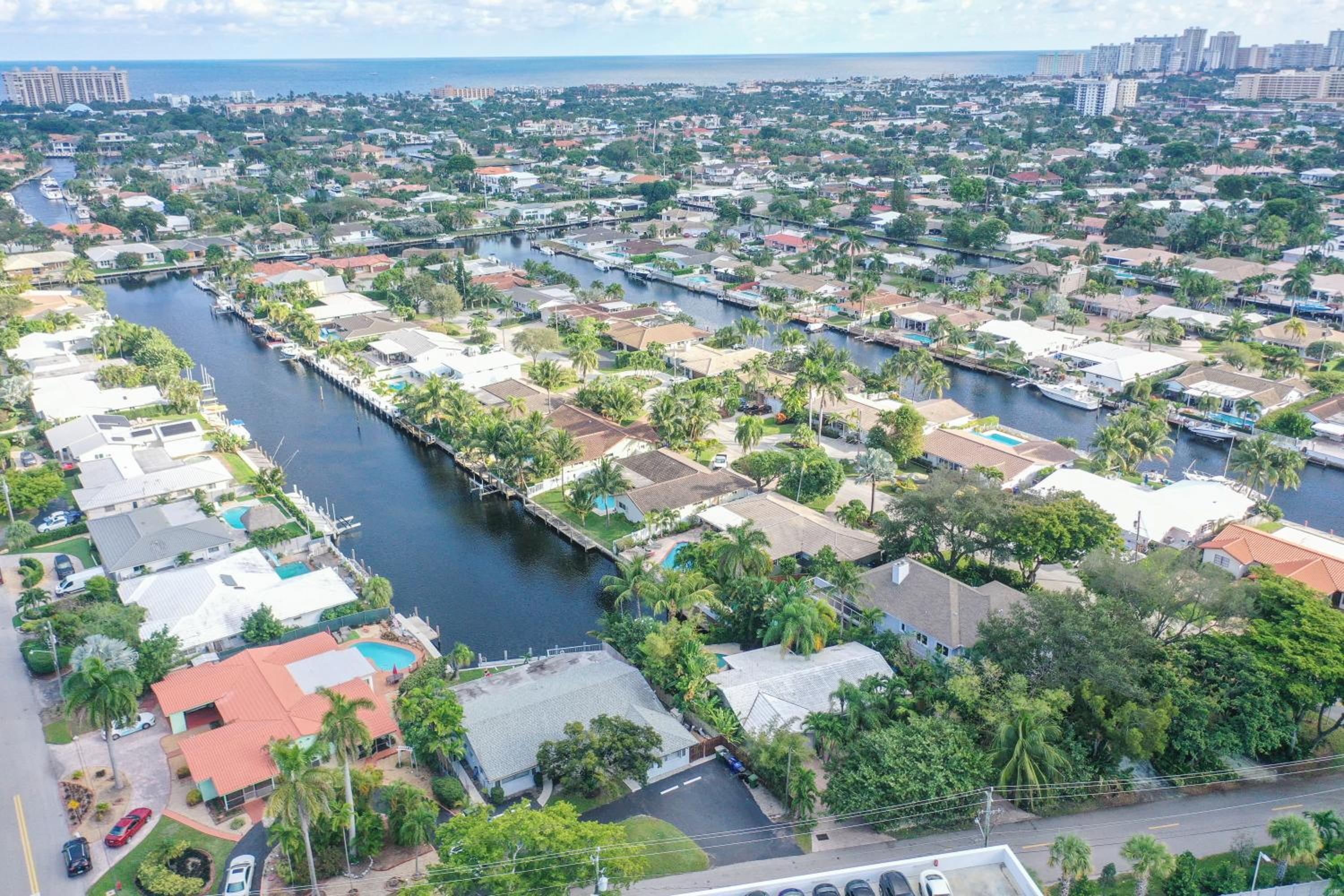 The Waterman's Retreat- 3 bedroom waterfront unit view 5
