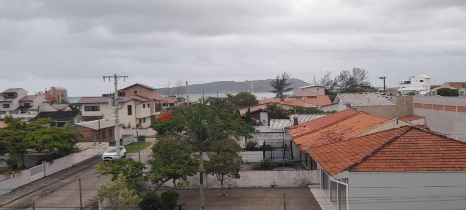 Apartamento Ponta do Papagaio - Cobertura - 300 mts do mar