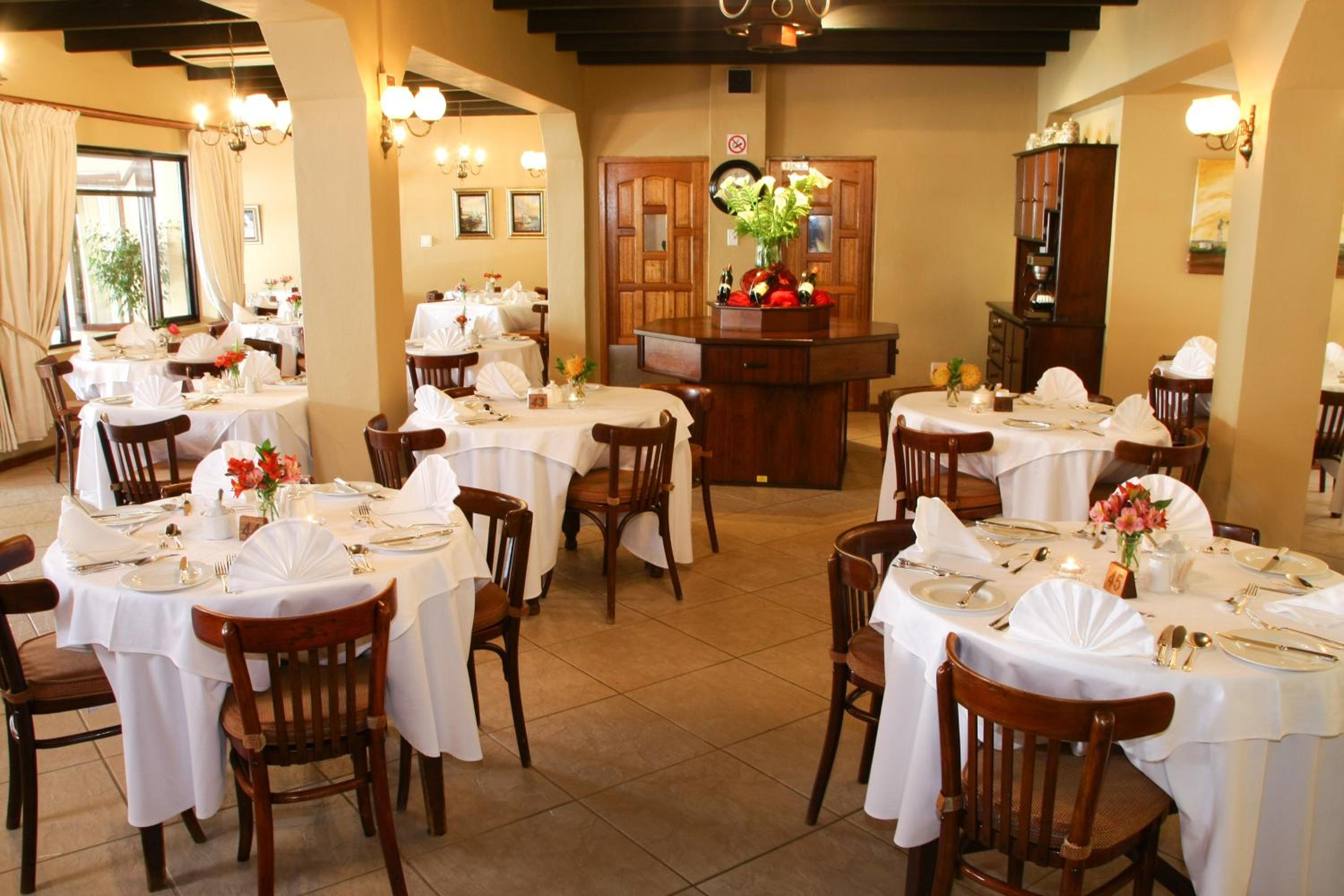 Eight Bells Mountain Inn