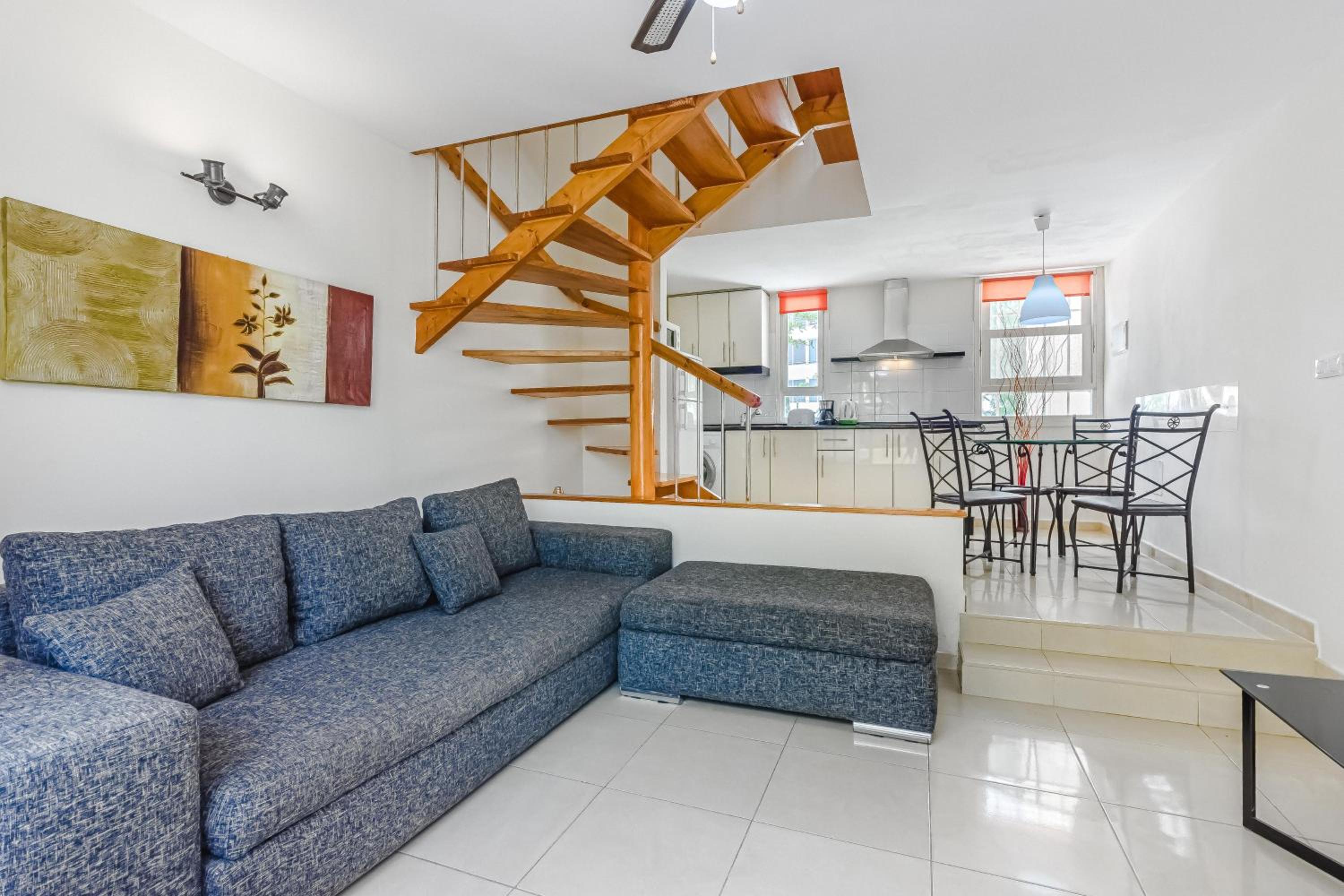 Complex Cortijo, Las Americas, Pool, Parking LA45 view 3