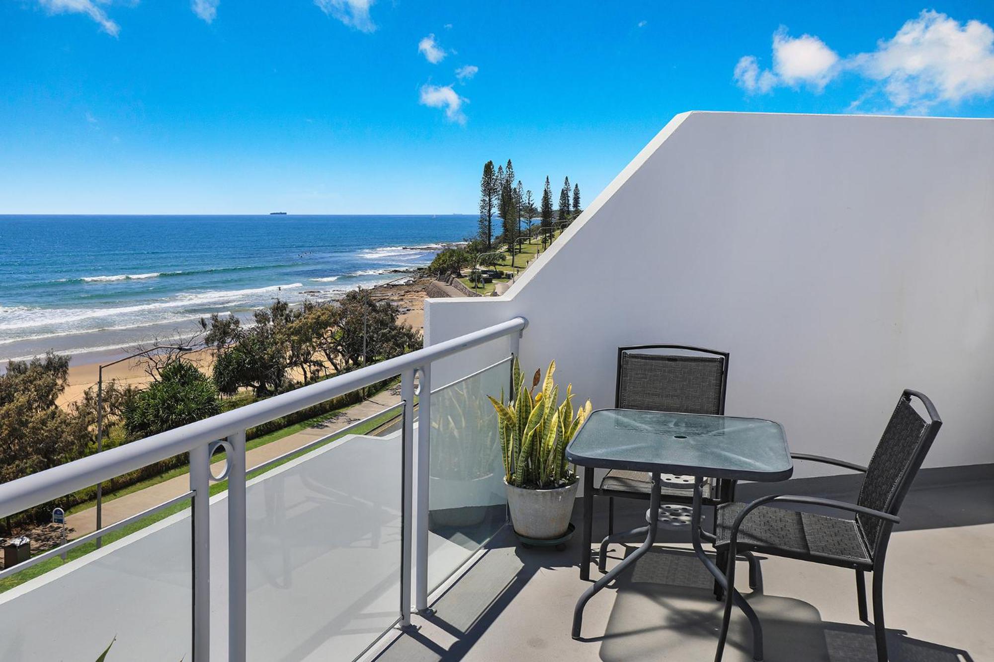 Grand Palais Boolarong Beachside Apartments