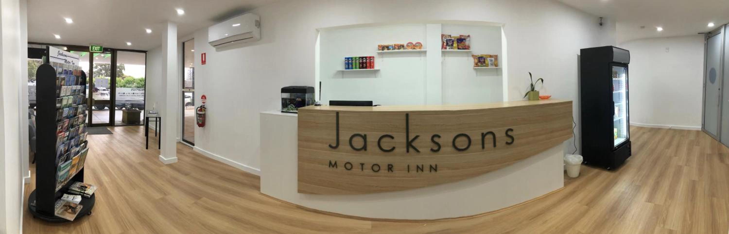 Jacksons Motor Inn - Image 2